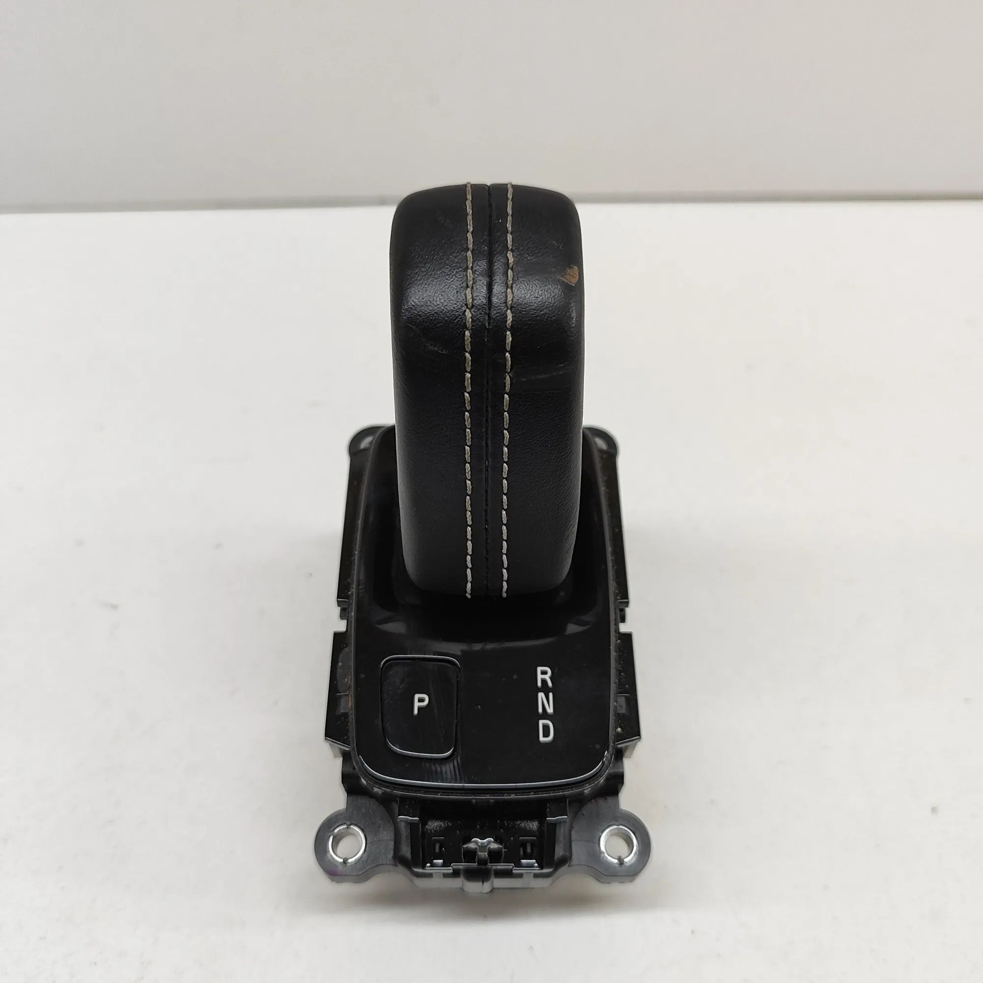 Volvo S90 Gear lever knob Gear lever knob — VOLVO S90 (II) (2016-...) — 3...