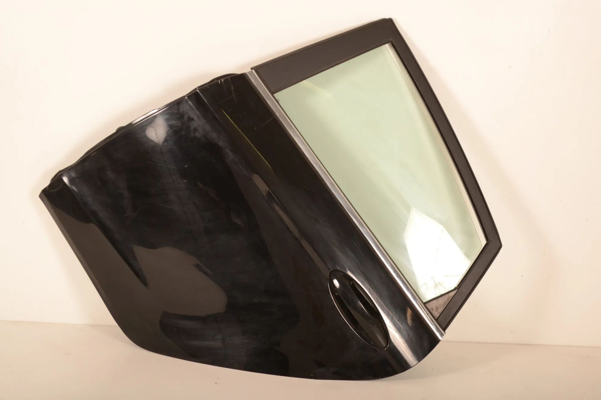 Ford Fiesta Door — rear left Door — rear left — FORD FIESTA (VI) (2008-...)
...