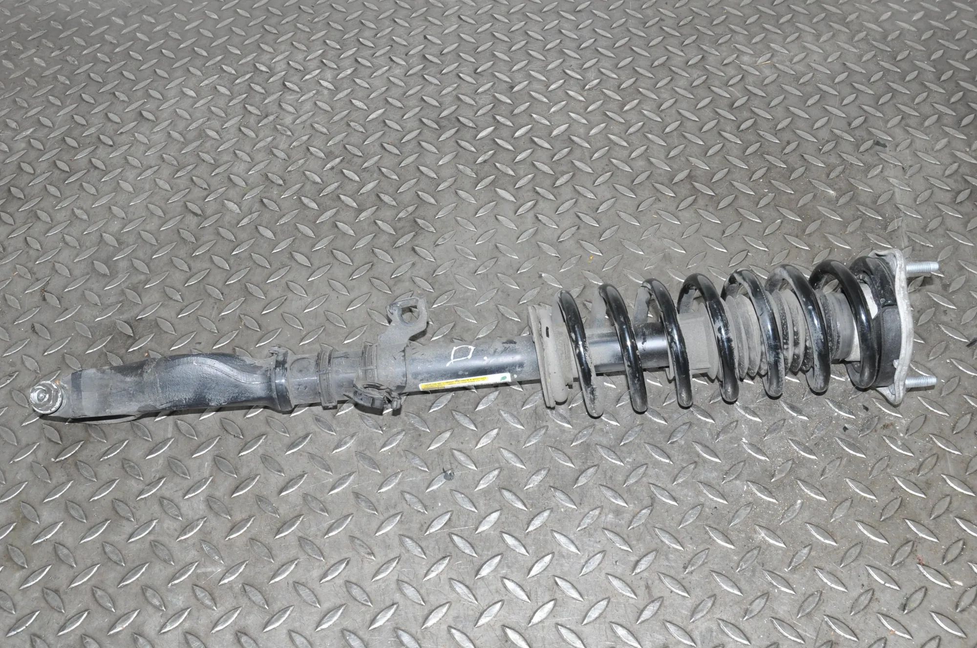 Mercedes-Benz GLC (X253) Shock absorber — front right Shock absorber — front right — MERCEDES BENZ GL...