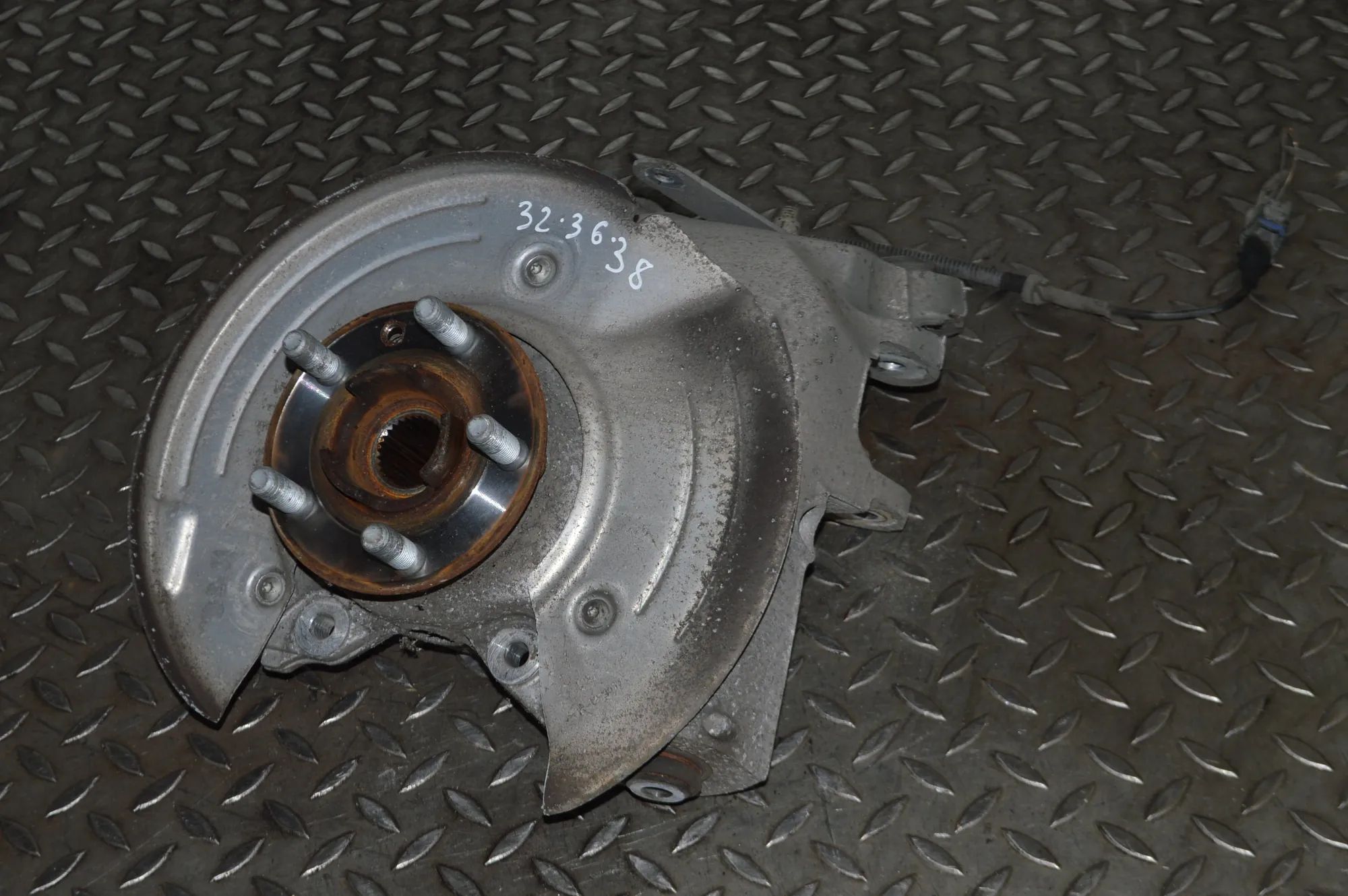 Jaguar E-Pace Rear Right Wheel Hub