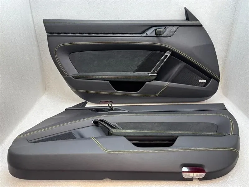 Porsche 911 (992) Front Left Door Trim Panel Front left door trim panel — PORSCHE 911 GT3 (9...