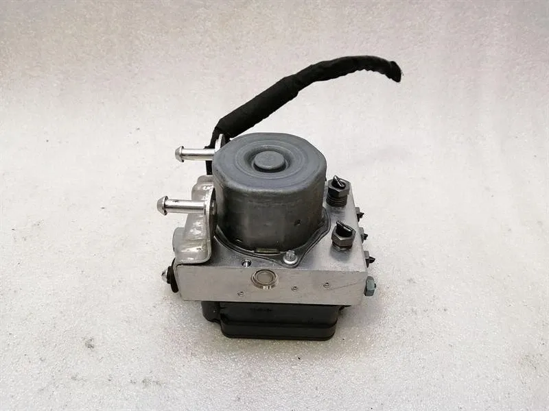 Porsche 911 (991) A.B.S Pump A.B.S Pump — PORSCHE 911 (991) (2011-2020) — 99...