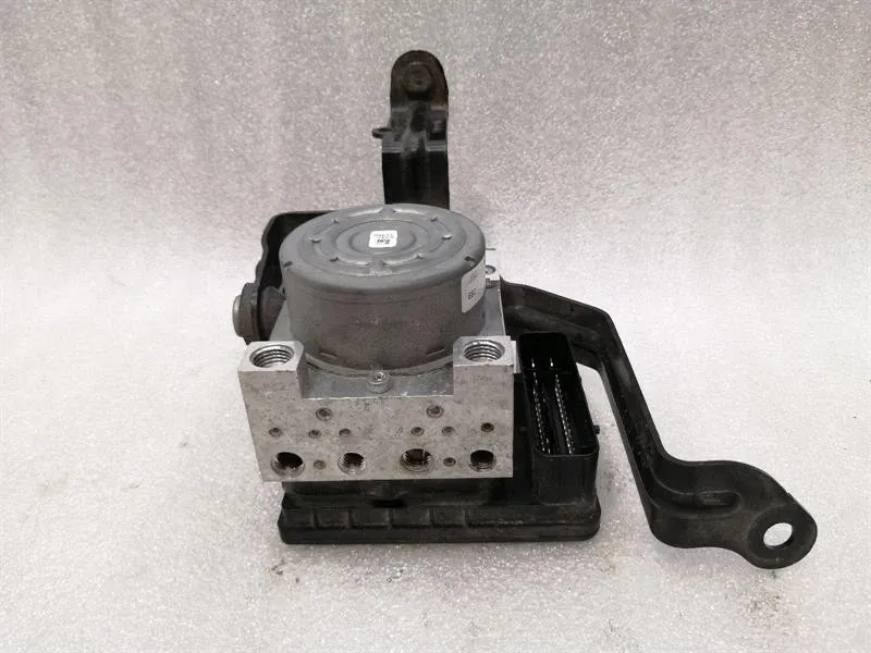 Ford Mustang A.B.S Pump A.B.S Pump — FORD MUSTANG (S550) (2015-2023) — ...