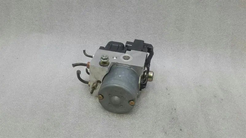 Porsche 911 (996) A.B.S Pump A.B.S Pump — PORSCHE 911 (996) (1997-2005) — 99...