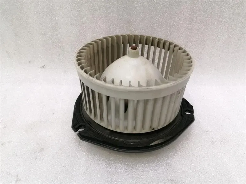 Chevrolet Corvette (C6) Heater Blower Motor Heater Blower Motor — CHEVROLET CORVETTE (C6) (...