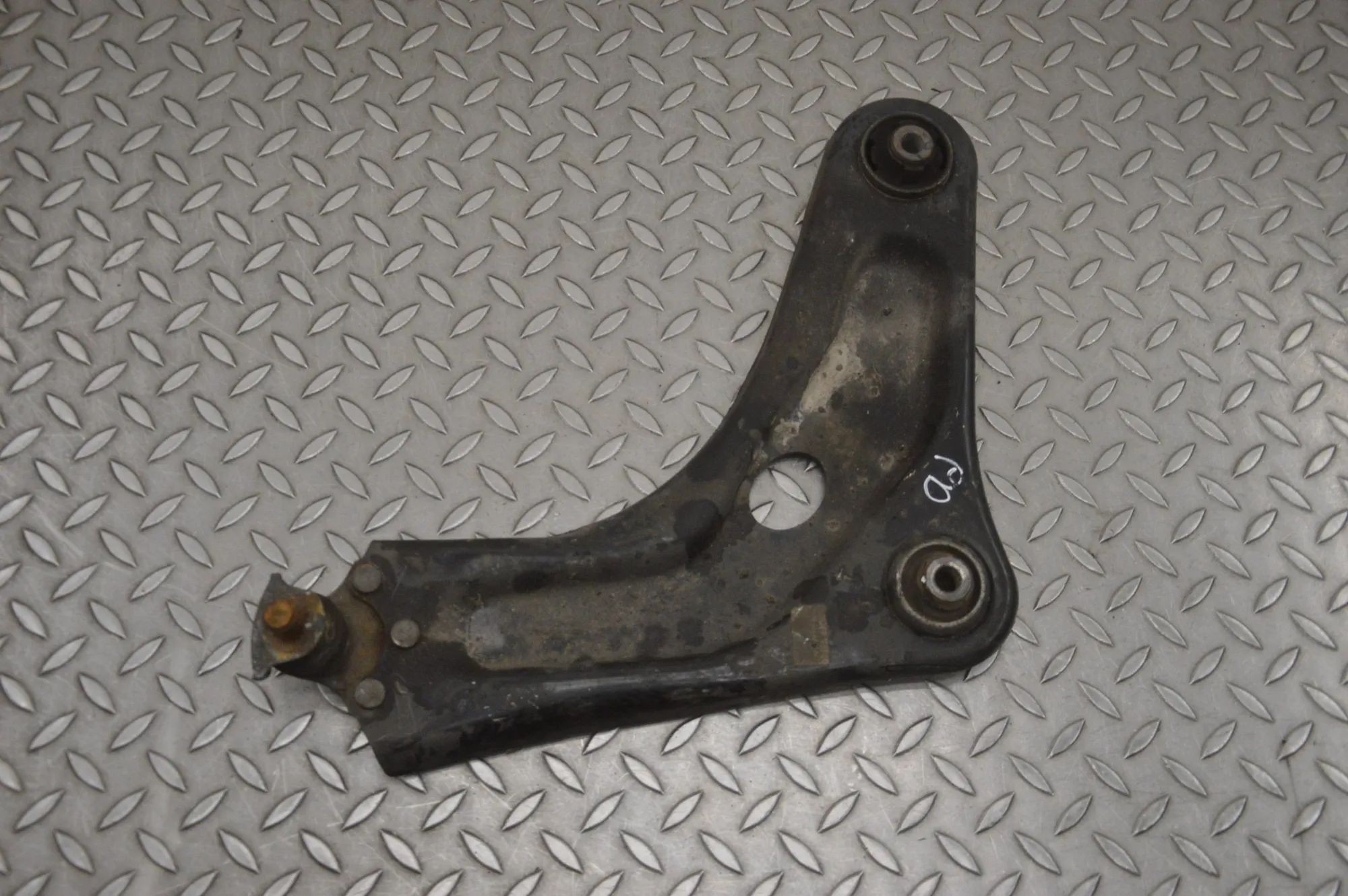 Opel Crossland X Front Right Lower Control Arm Front Right Lower Control Arm — OPEL CROSSLAND ...