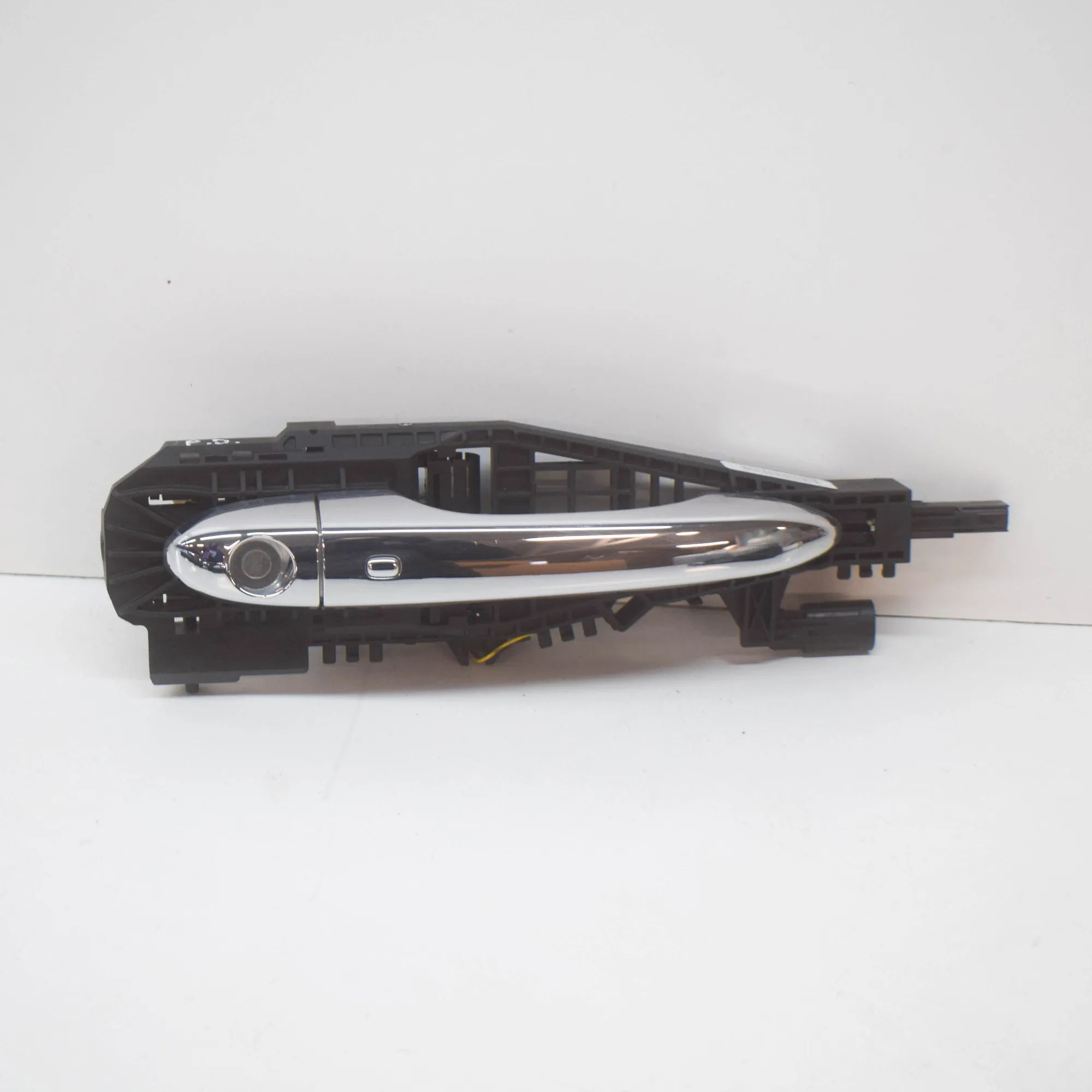 Maserati Quattroporte Exterior door handle — front right Exterior door handle — front right — MASERATI Q...