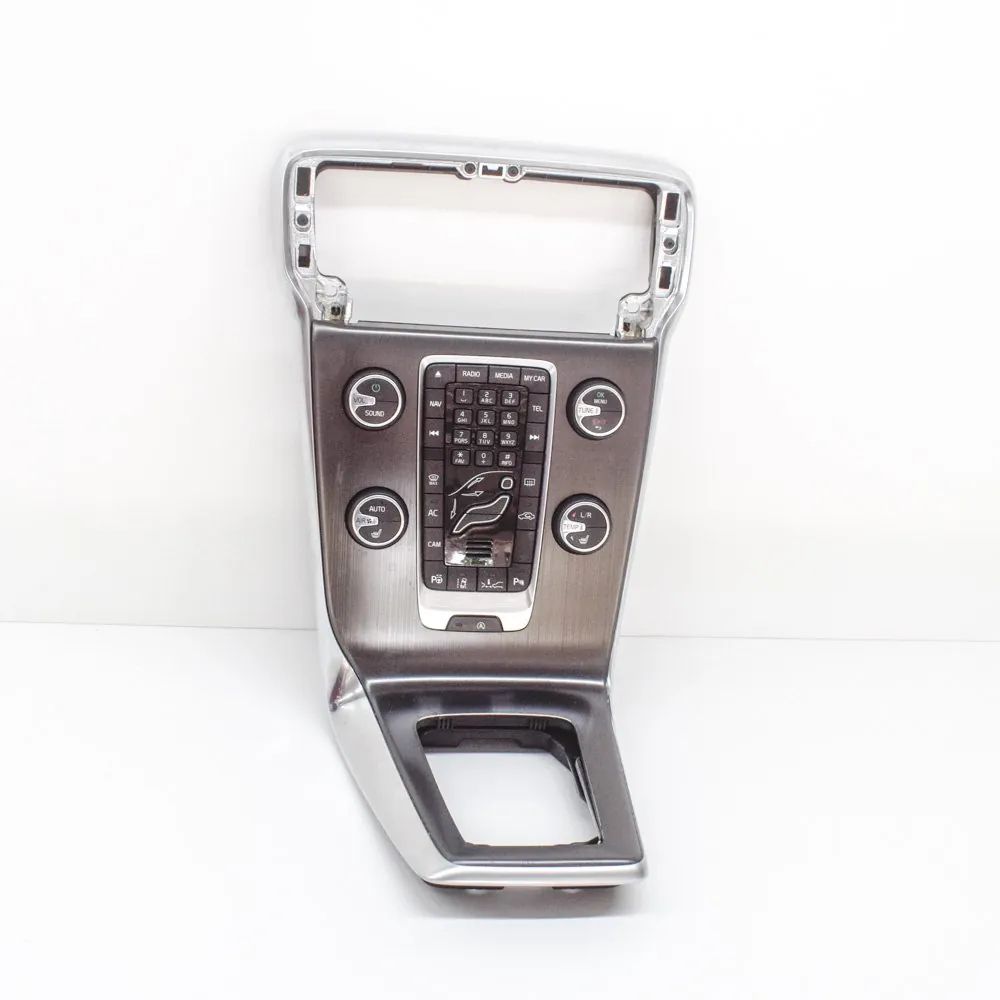 Volvo V40 Dashboard Center Part Dashboard Center Part — VOLVO V40 (Hatchback) (...