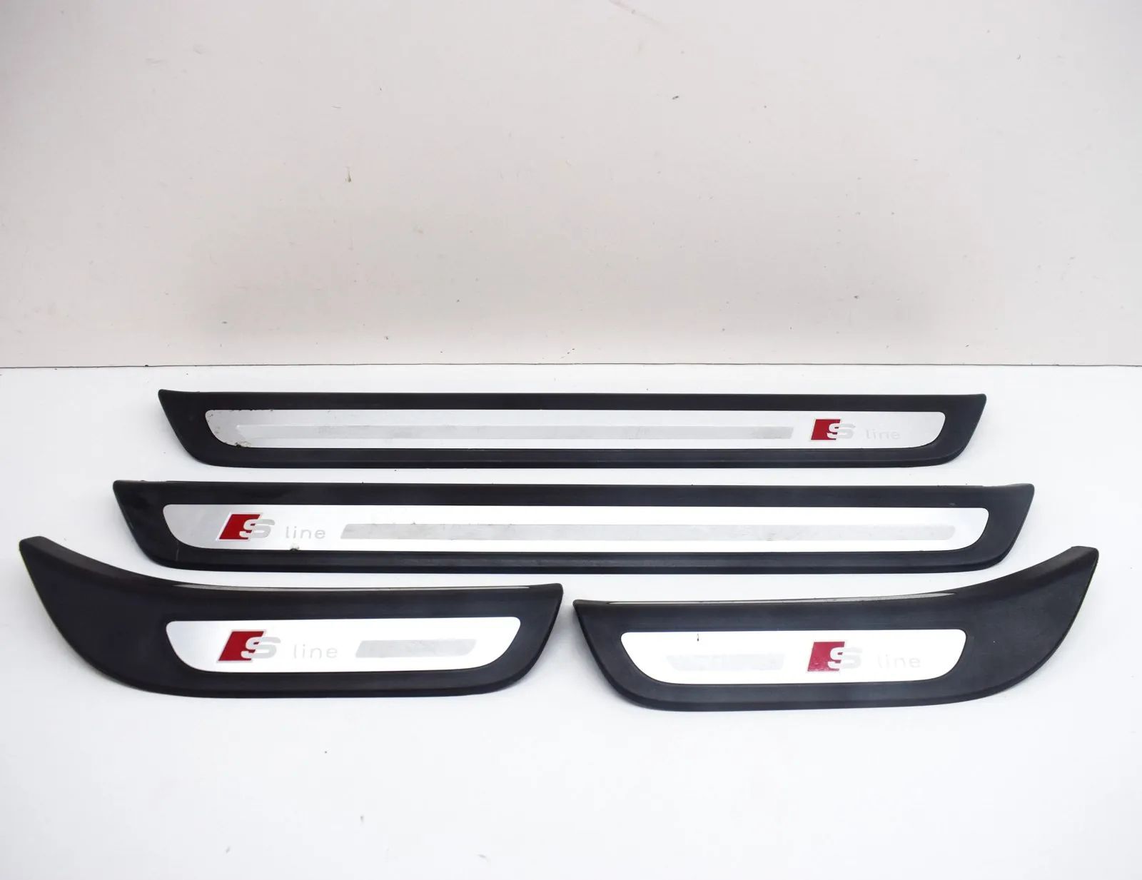 Audi Q5 (8R) Door Sill Trim Kit Door Sill Trim Kit — AUDI Q5 (8R) (2008-2017) —...