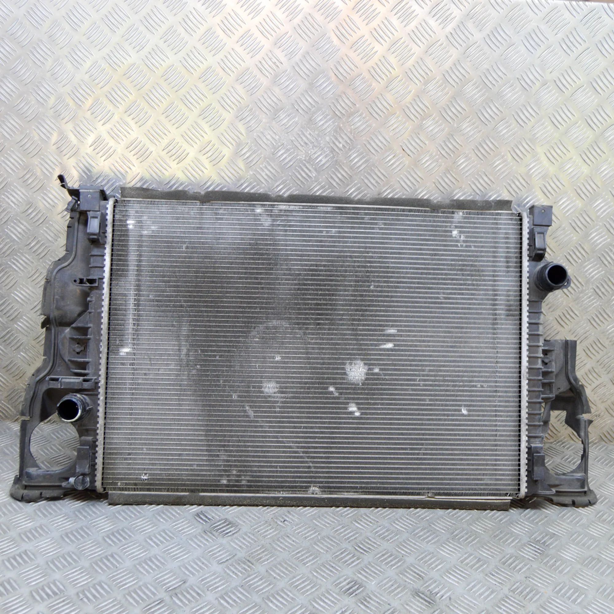 Volvo V60 Cooling Radiator Cooling Radiator — VOLVO V60 (2010-2018) — 3133...