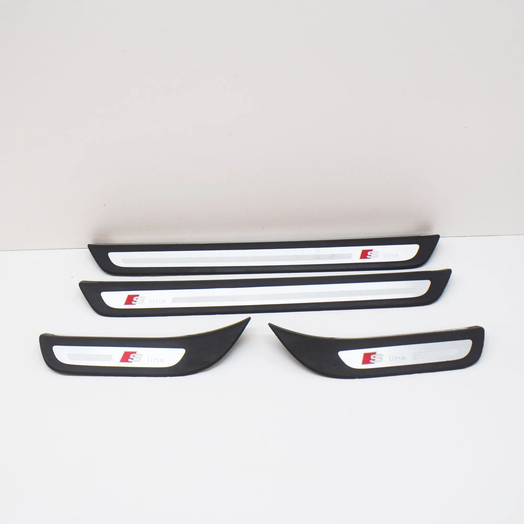 Audi Q5 (8R) Door Sill Trim Kit Door Sill Trim Kit — AUDI Q5 (8R) (2008-2017) —...