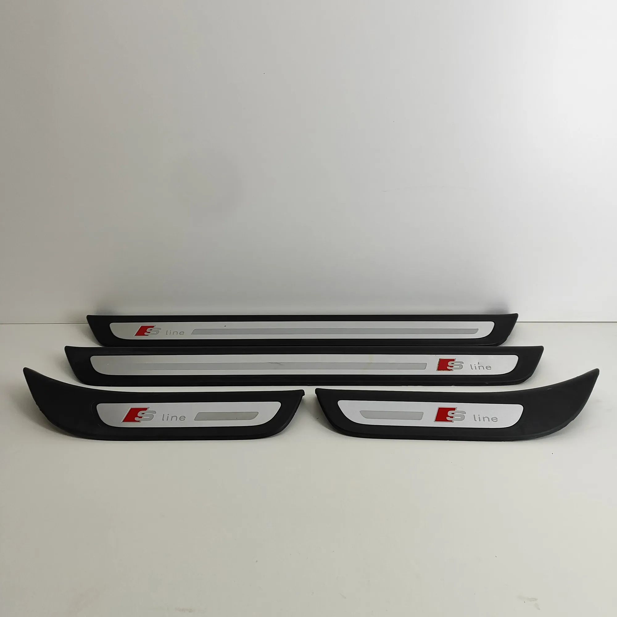 Audi Q5 (8R) Door Sill Trim Kit Door Sill Trim Kit — AUDI Q5 (8R) (2008-2017) —...