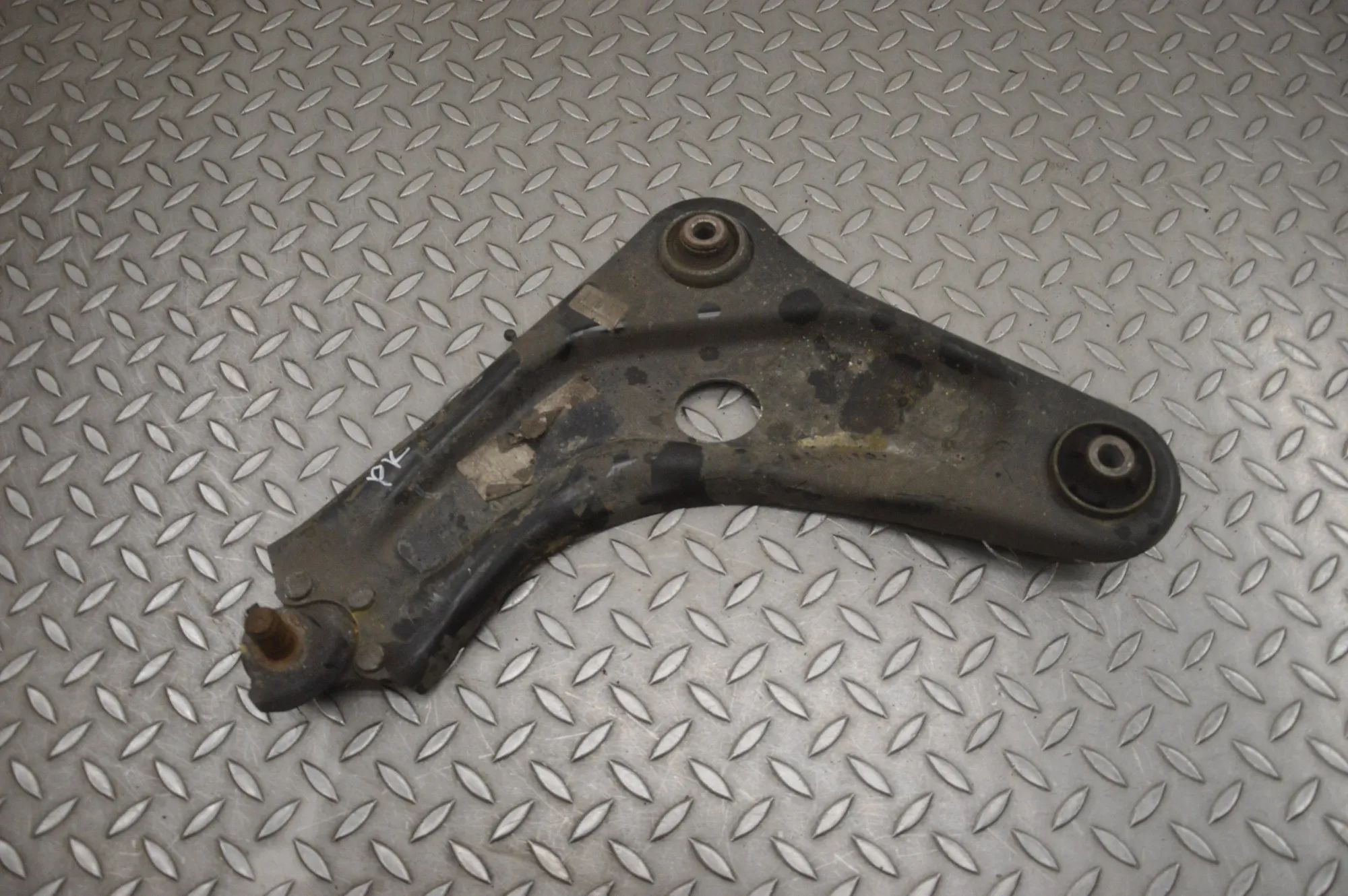 Opel Crossland X Front Left Lower Control Arm Front Left Lower Control Arm — OPEL CROSSLAND (...
