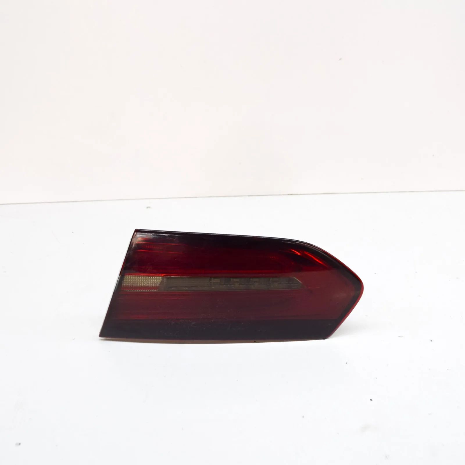 Mercedes-Benz GLC (X253) Right Side Tailgate Tail Light Right Side Tailgate Tail Light — MERCEDES BENZ ...