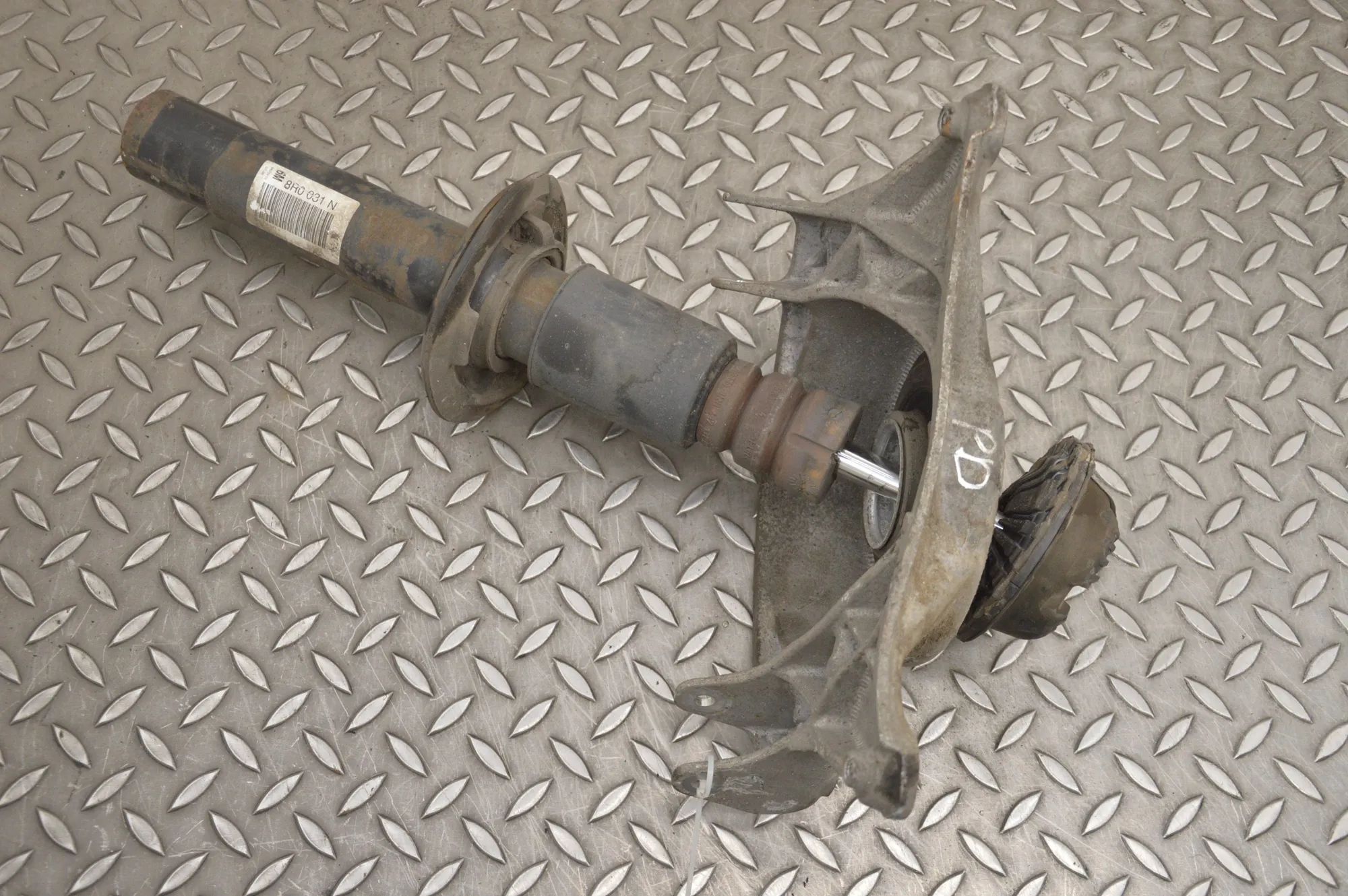 Audi Q5 (8R) Shock absorber — front right Shock absorber — front right — AUDI Q5 (8R) (20...