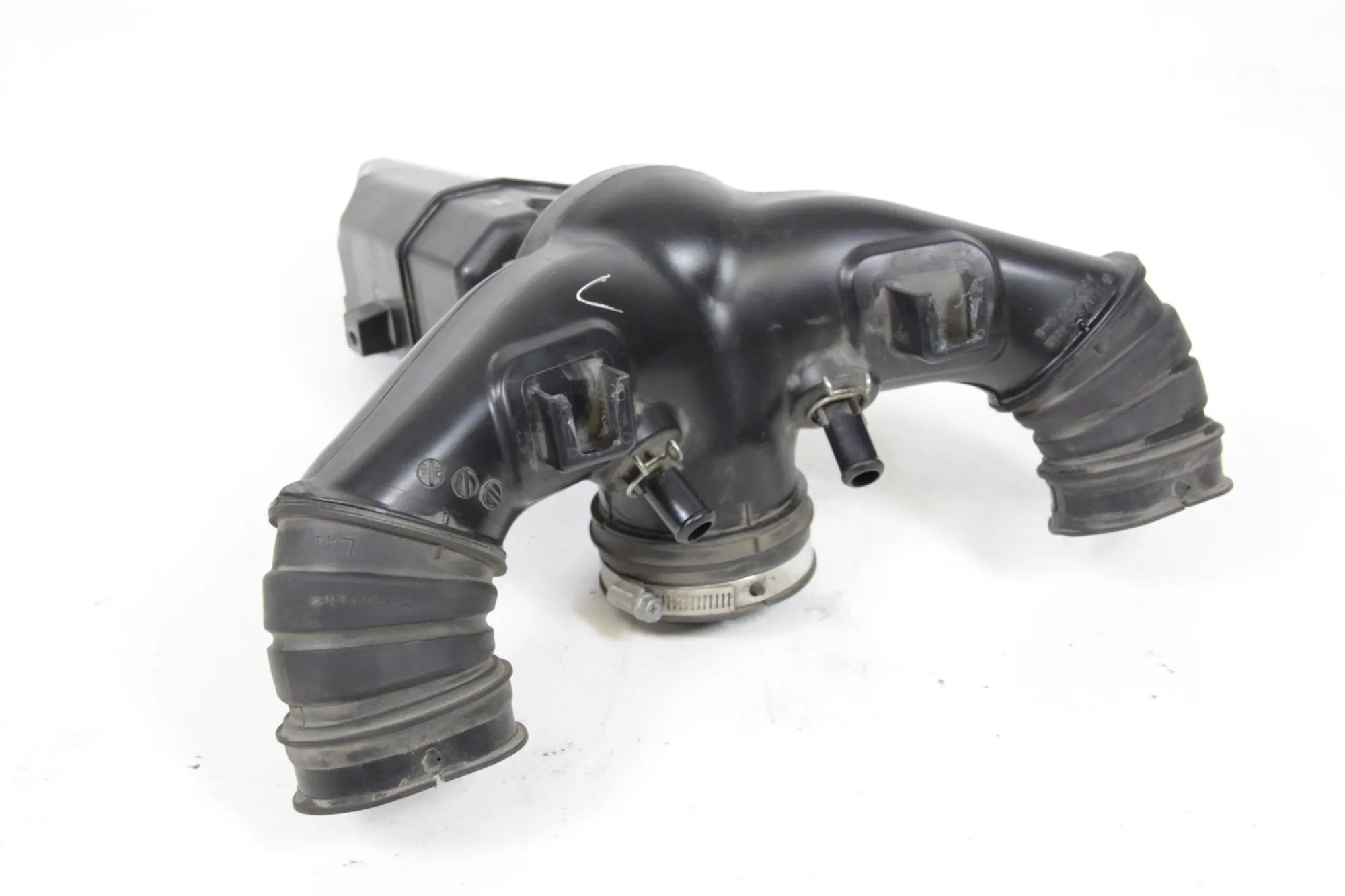 Lexus LS Air Intake Tube Air Intake Tube — LEXUS LS (_F4_) (2006-...) — ...