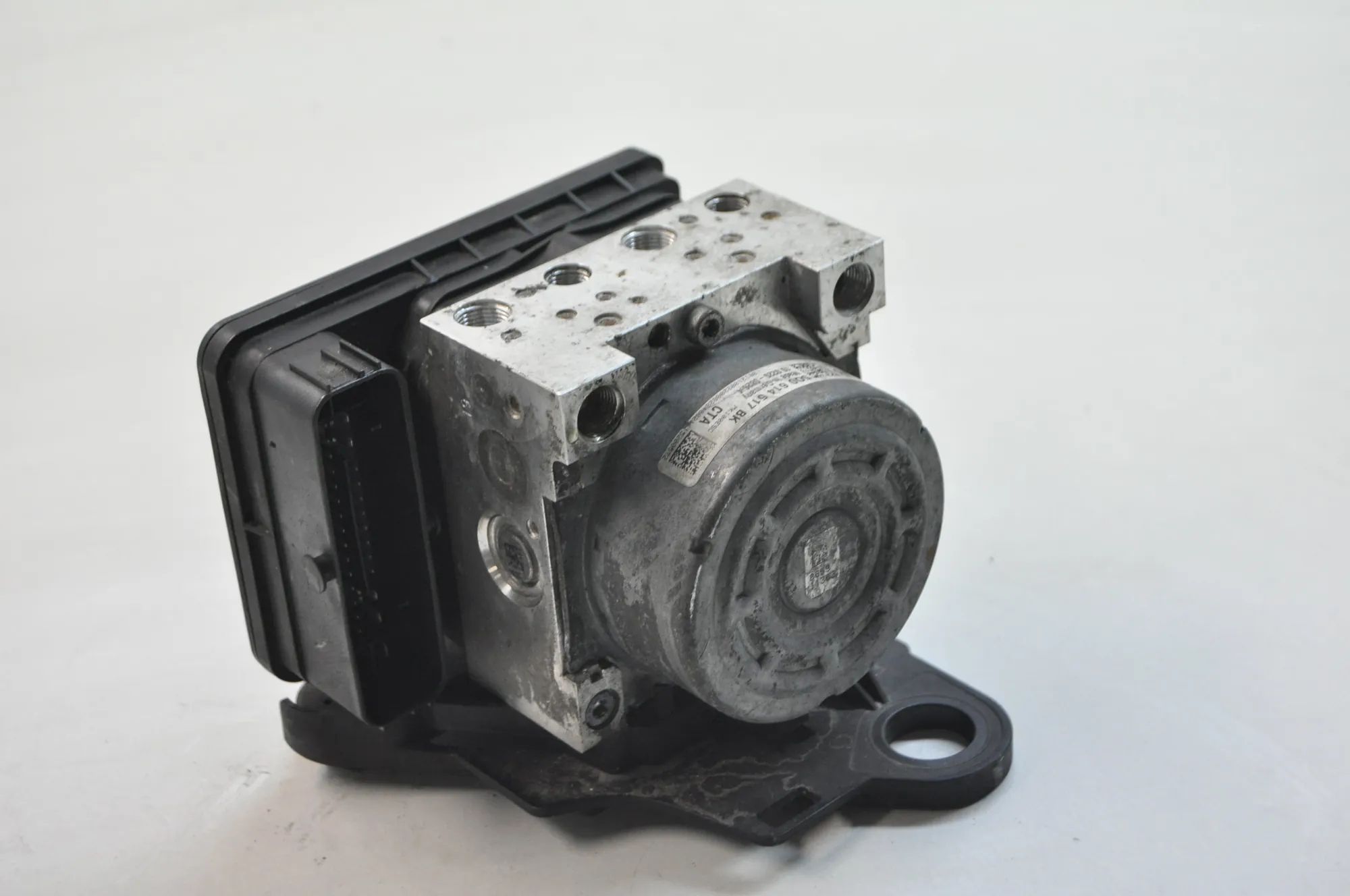 Volkswagen Golf 7 ABS hydraulic pump ABS Pump — VW GOLF (VII 5G1, BQ1, BE1, BE2) (20...