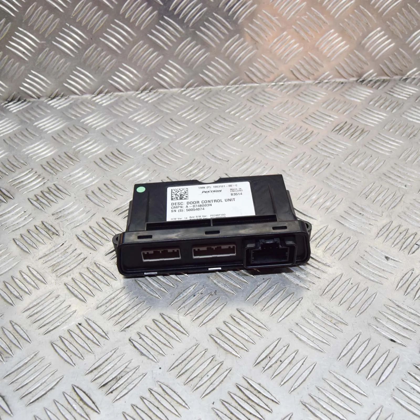 Tesla Model S Door control unit — front right Door control unit — front right — TESLA MODEL S...