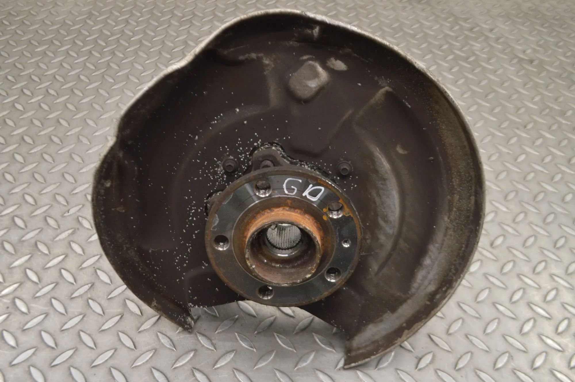 Volvo XC90 Rear Right Wheel Hub Rear Right Wheel Hub — VOLVO XC90 (II) (2014-.....