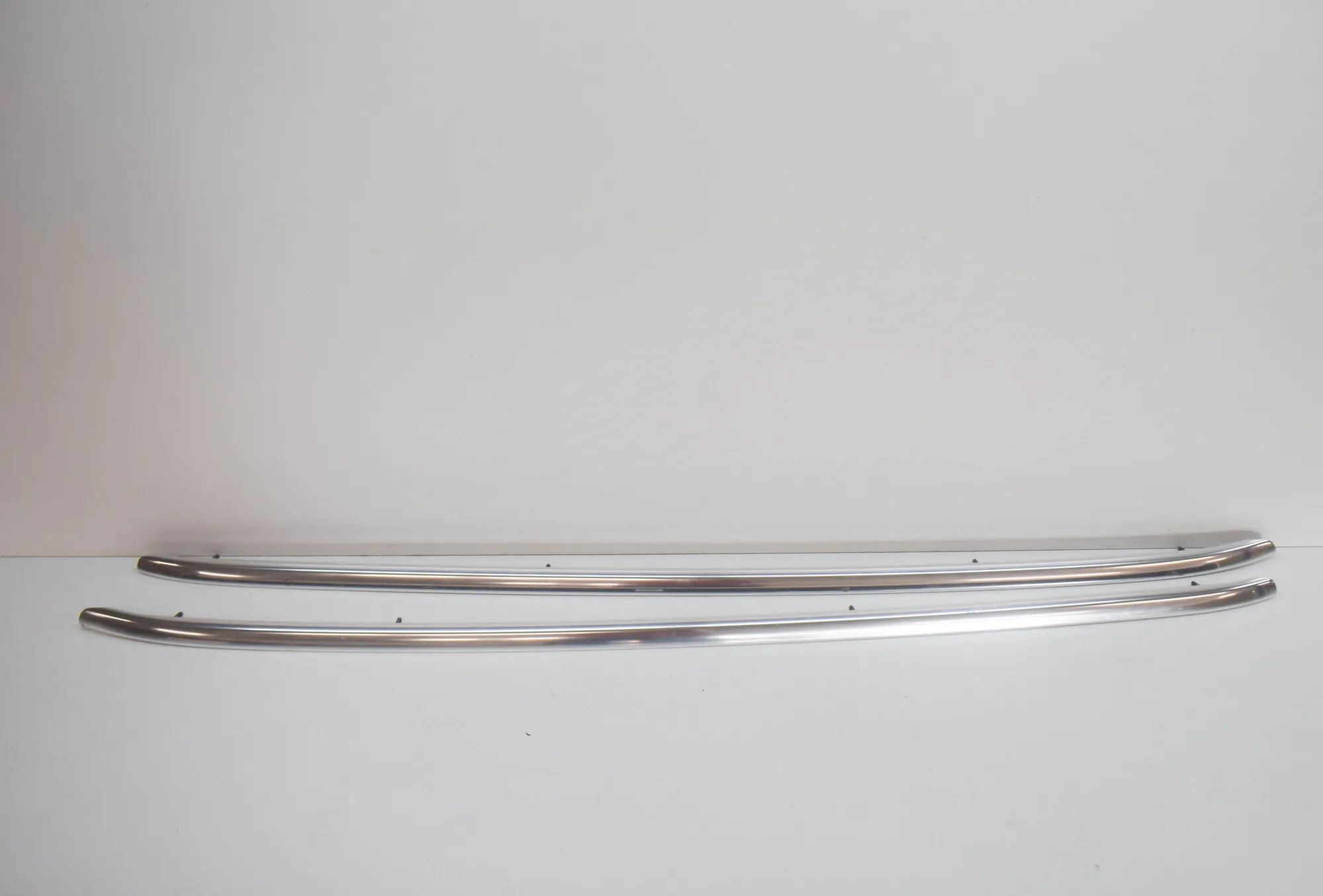 Audi A4 (B9) Roof Rails Kit Roof Rails Kit — AUDI A4 (Avant 8W5, B9) (2015-...