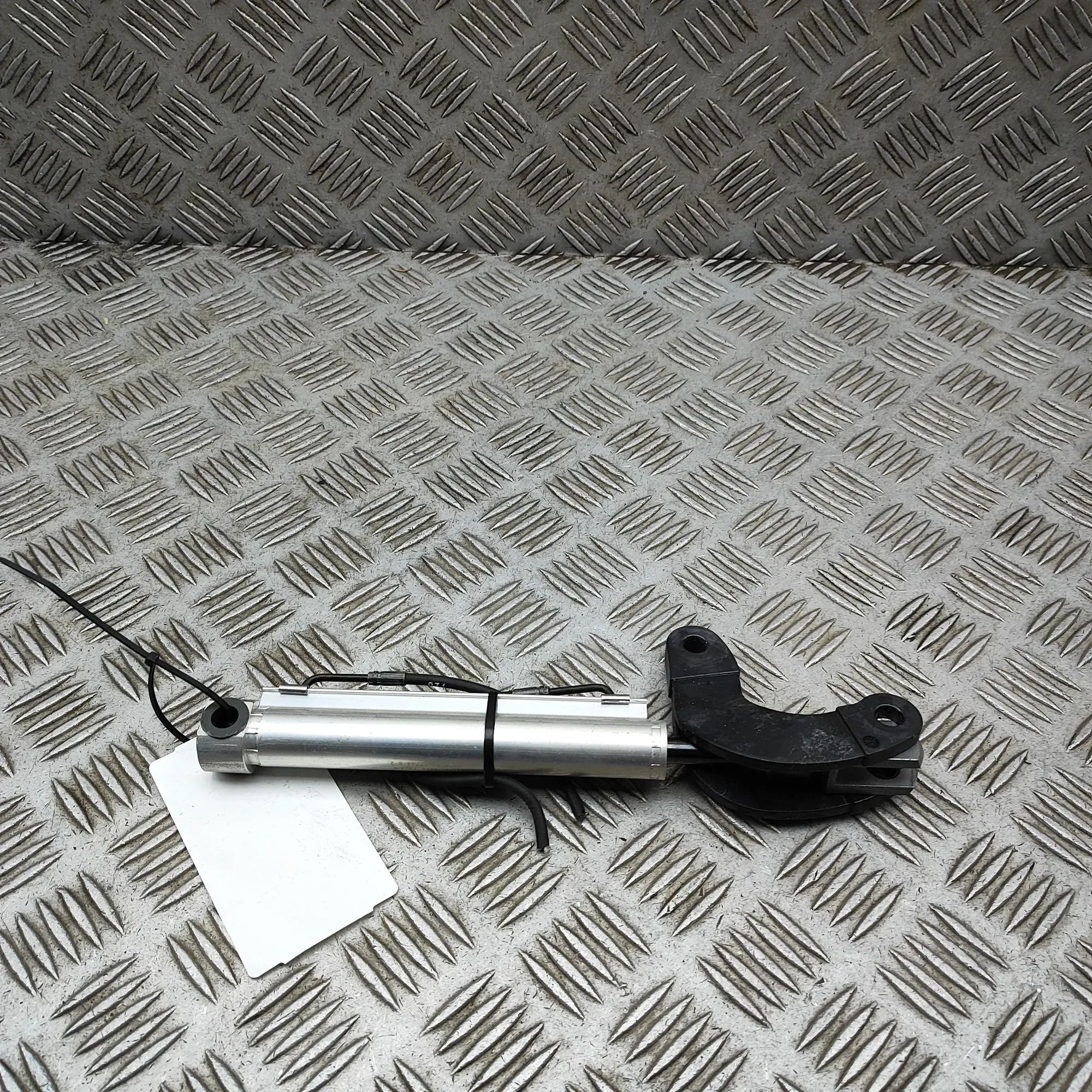 Mercedes-Benz SLK (R172) Roof Folding Mechanism Roof folding mechanism — MERCEDES BENZ SLK (R17...