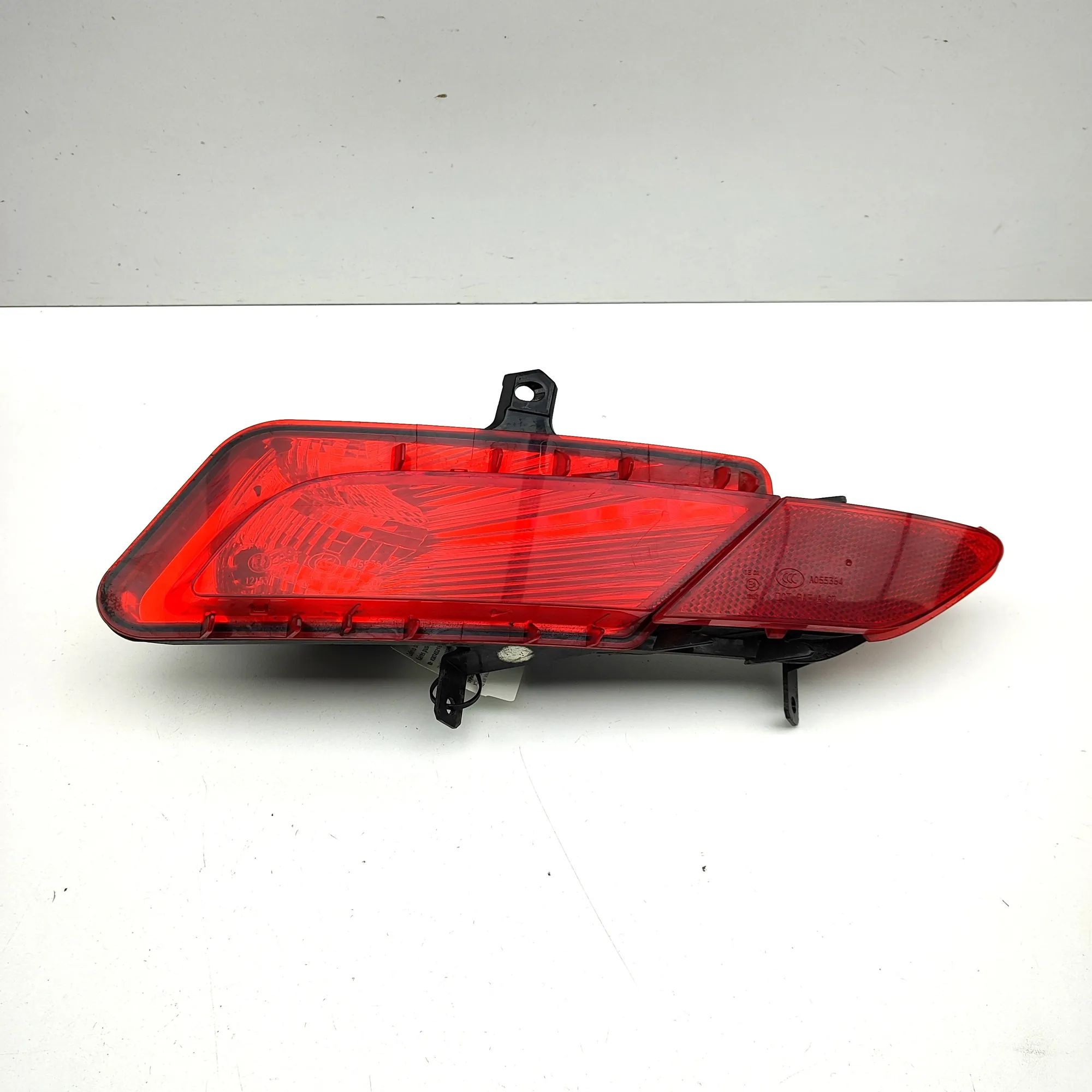 Volvo XC60 Rear Left Fog Light Rear Left Fog Light — VOLVO XC60 (2008-2017) — ...