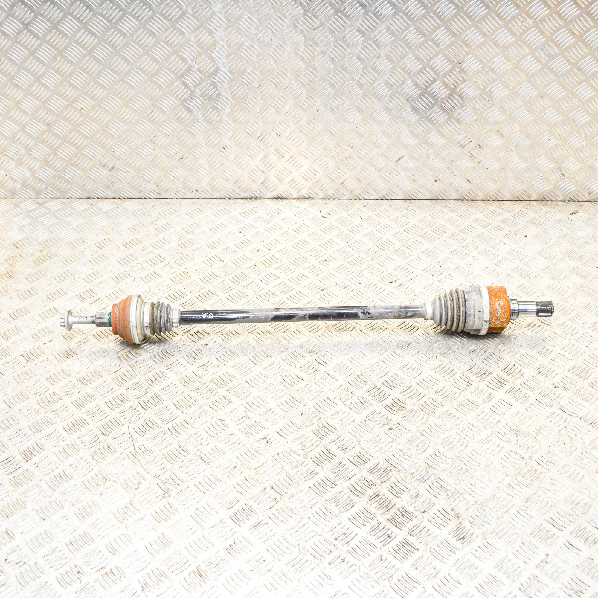 Volkswagen ID.3 Rear Right Driveshaft Rear Right Driveshaft — VW ID.3 (E11) (2019-......