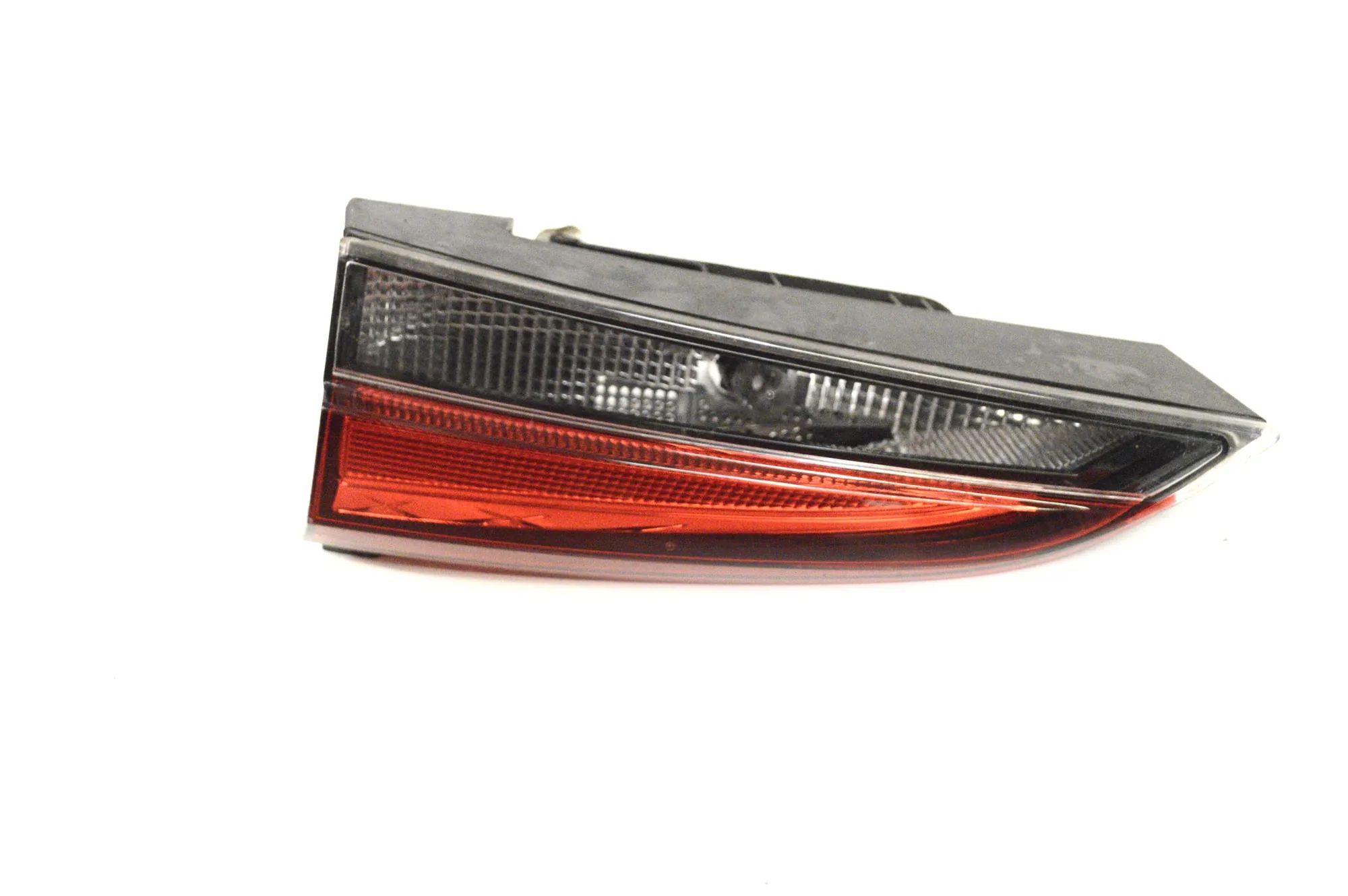 Skoda Kamiq Right Side Tailgate Tail Light Right Side Tailgate Tail Light — SKODA KAMIQ (2...