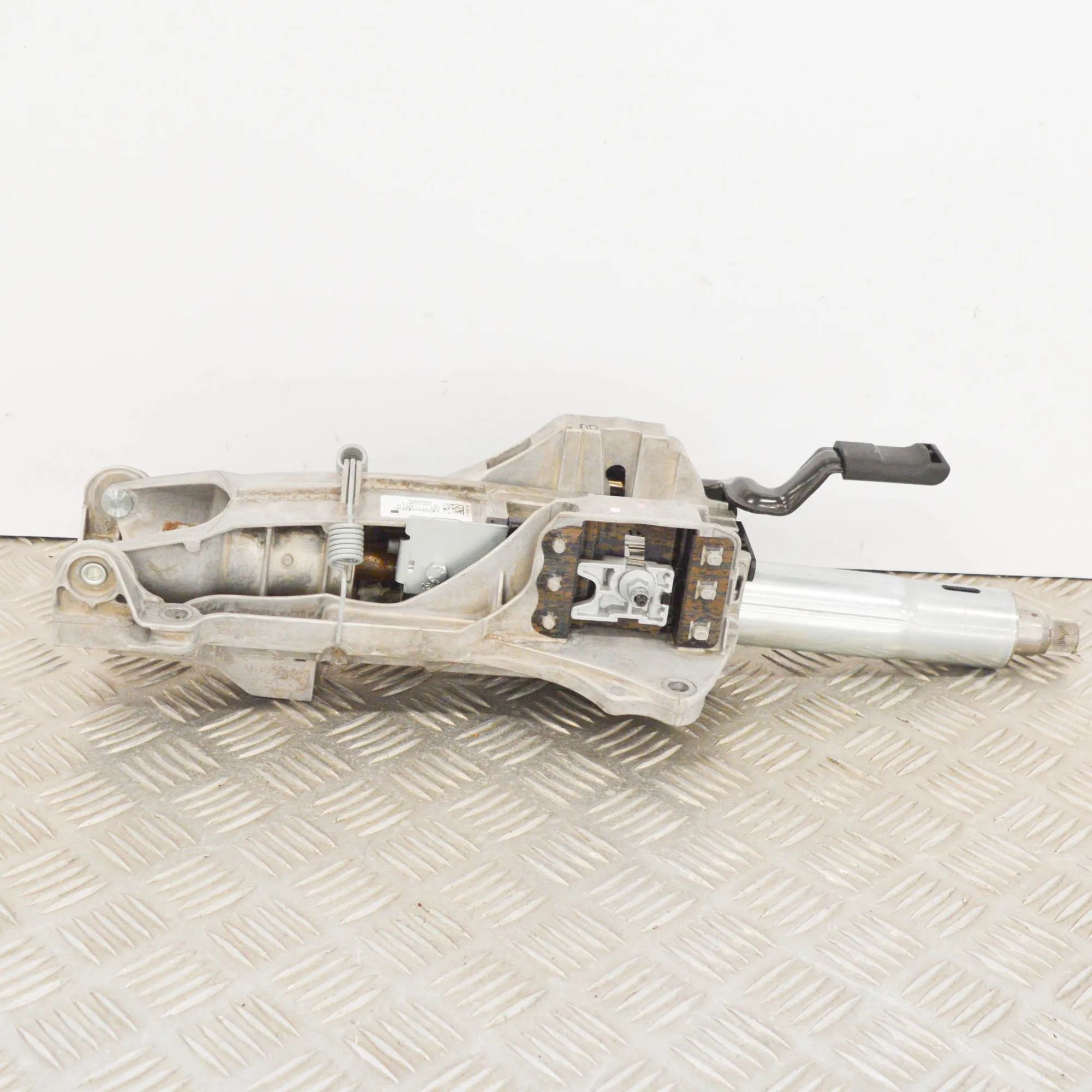 Mercedes-Benz A (W176) Steering Column Mechanism Steering Column Mechanism — MERCEDES BENZ C-CLA...