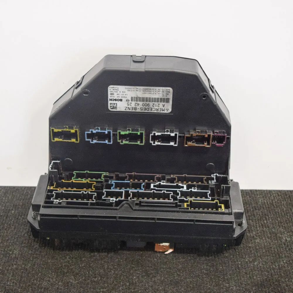 Mercedes-Benz A (W176) Fuse box Fuse box — MERCEDES BENZ E-CLASS (W212) (2009-2...