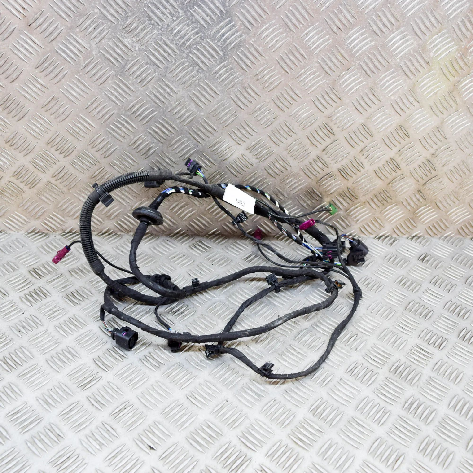 Porsche Macan Rear Parking Sensor Wiring Loom Rear Parking Sensor Wiring Loom — PORSCHE MACAN...