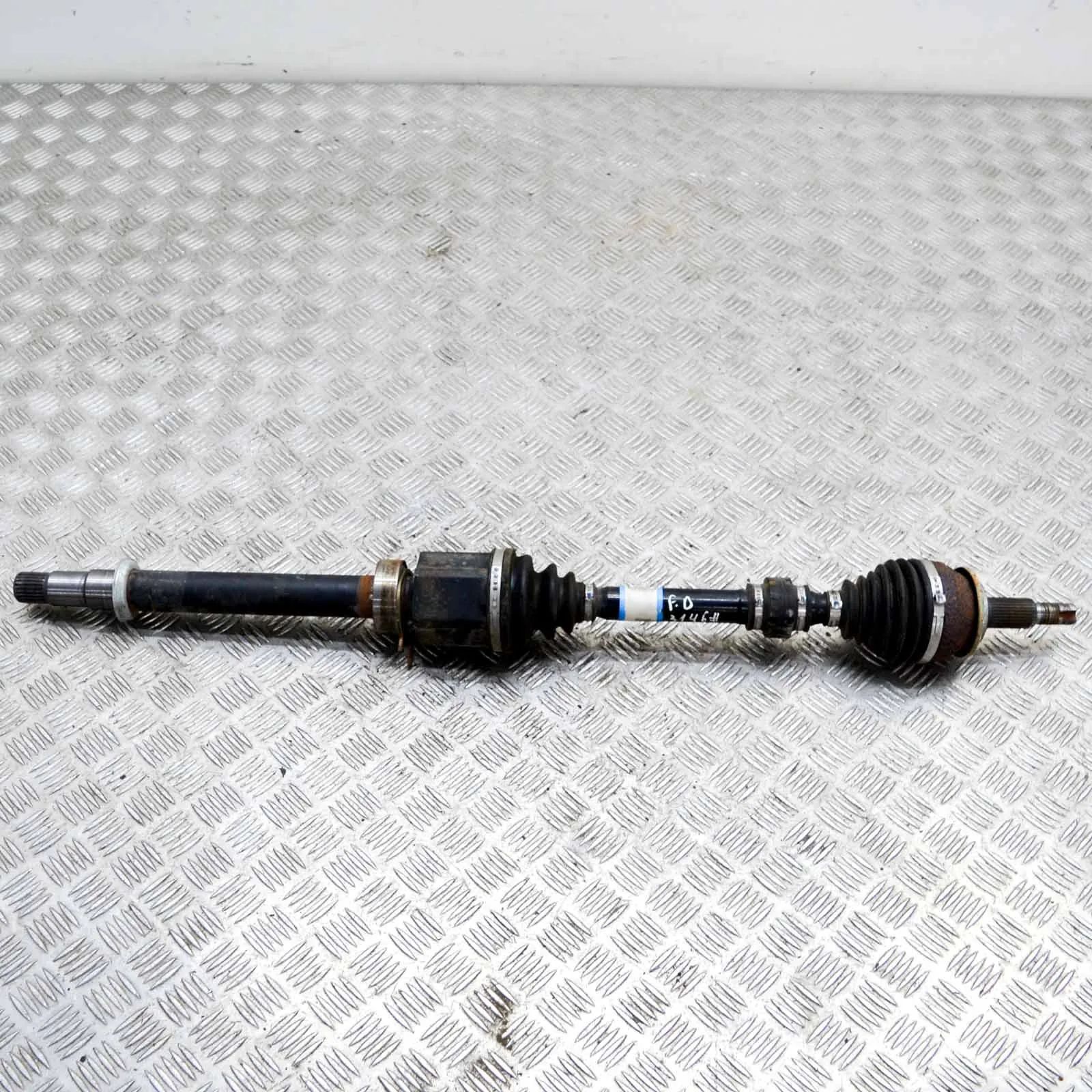 Lexus NX Front Right Driveshaft Front Right Driveshaft — LEXUS NX (_Z1_) (2014-...