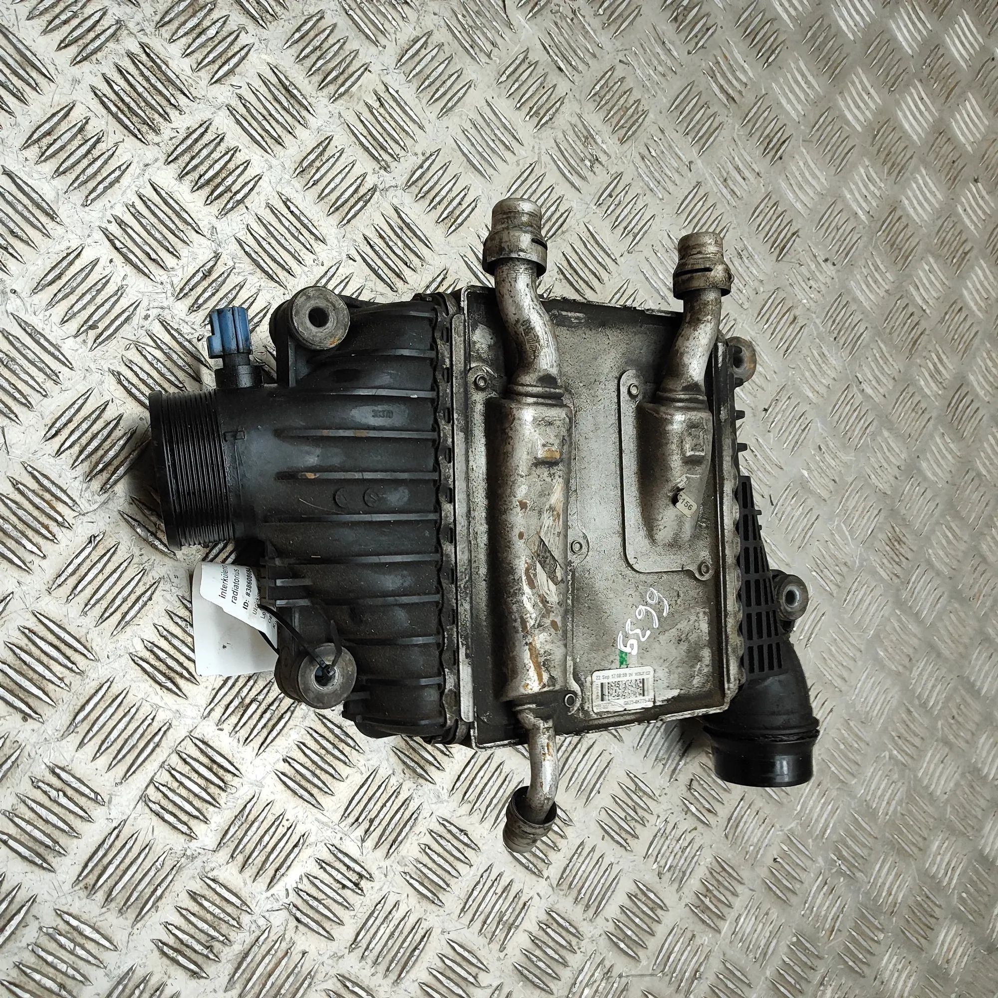 Land Rover Range Rover Velar Intercooler radiator Intercooler radiator — LAND ROVER RANGE ROVER V...