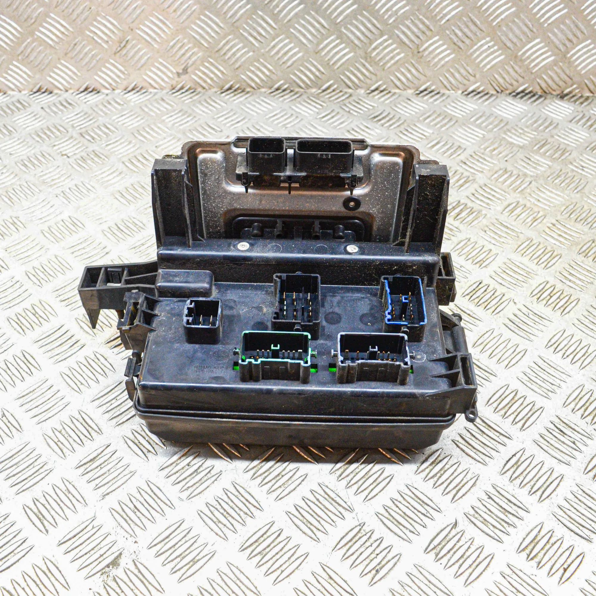 Chrysler 300C Fuse box Fuse box — CHRYSLER 300 (C LX) (2004-...) — 162...