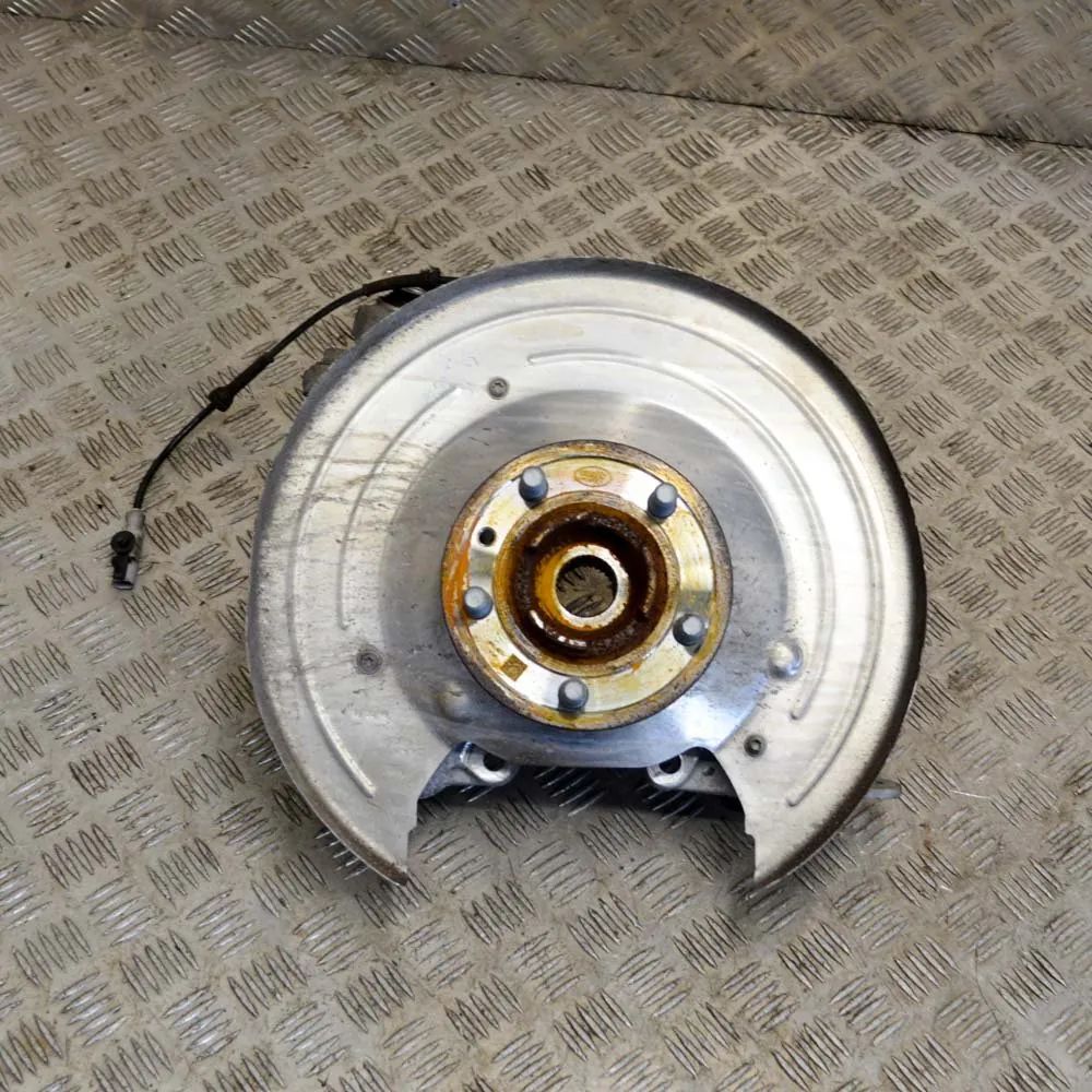 Land Rover Discovery Rear Left Wheel Hub Spindle Rear Left Wheel Hub Spindle — LAND ROVER DISCOV...