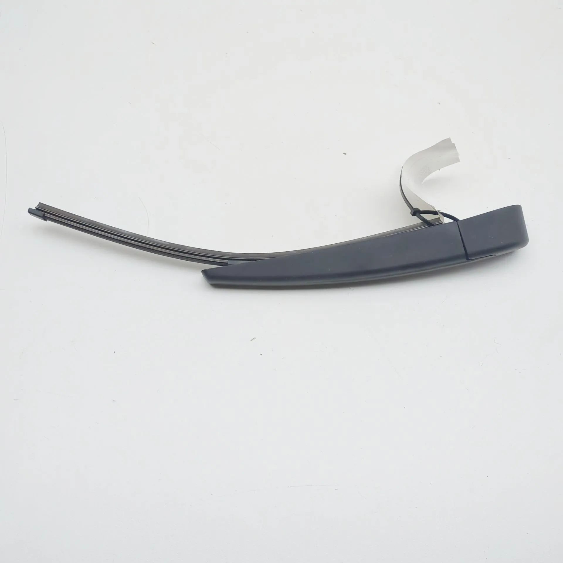 BMW X5 (G05) Rear window wiper Rear window wiper — BMW X5 (G05) (2018-...) — 7...