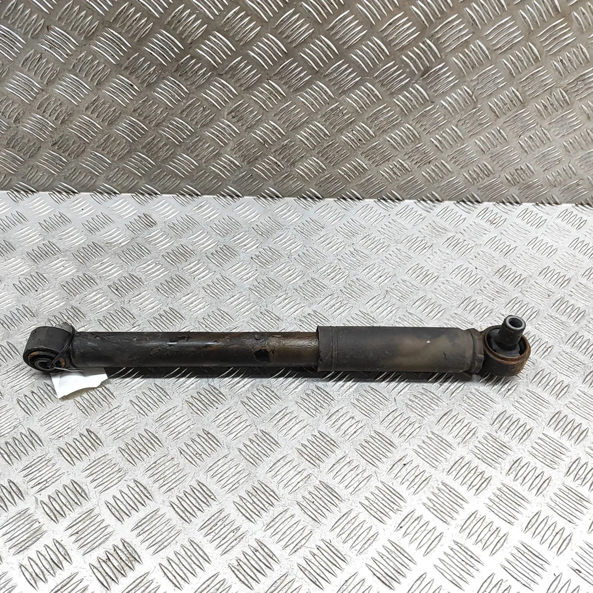 Mercedes-Benz V / Vito / EQV (W447) Shock absorber — rear left Shock absorber — rear left — MERCEDES BENZ VITO...