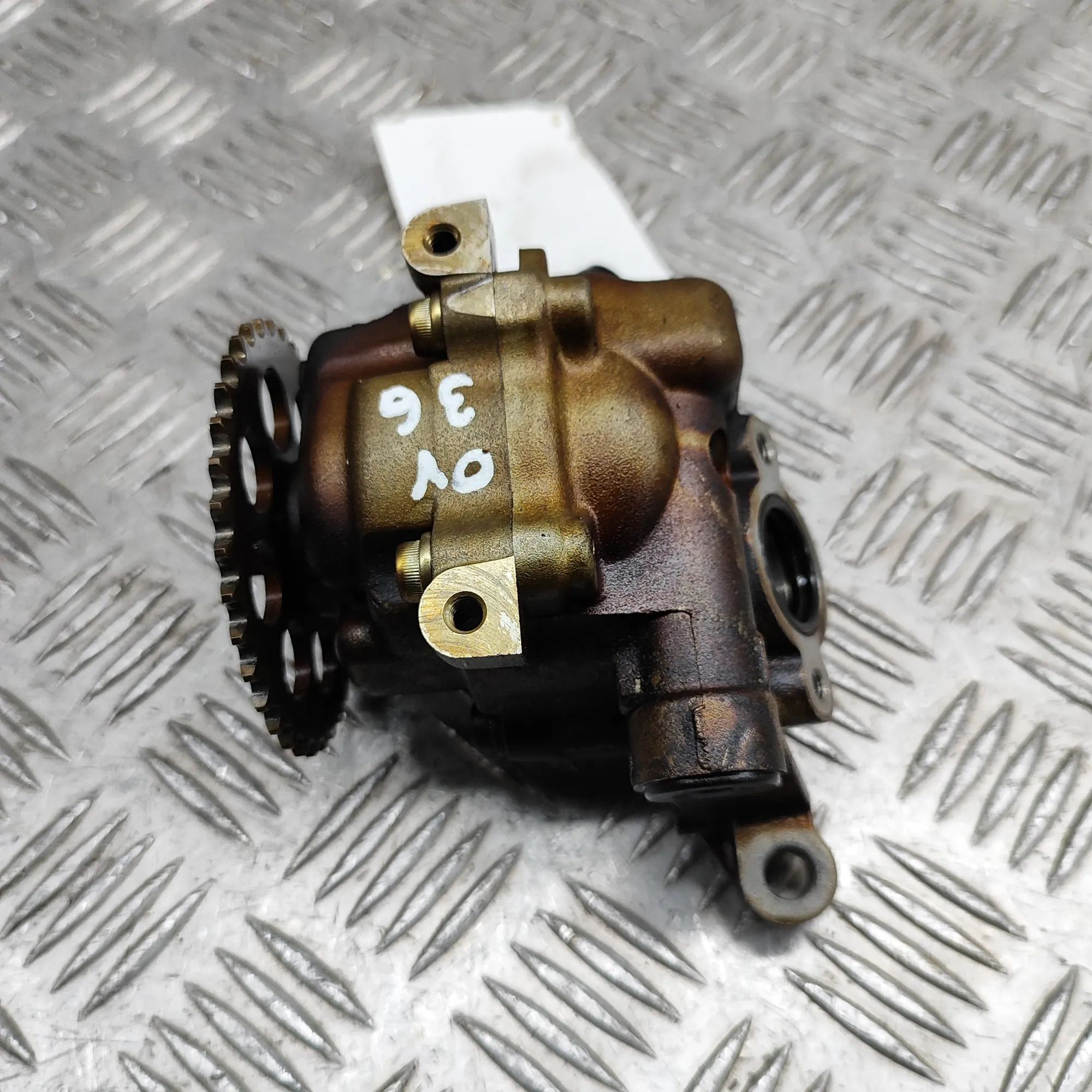 Suzuki Grand Vitara Oil Pump Oil pump — SUZUKI GRAND (VITARA I FT, HT) (1998...