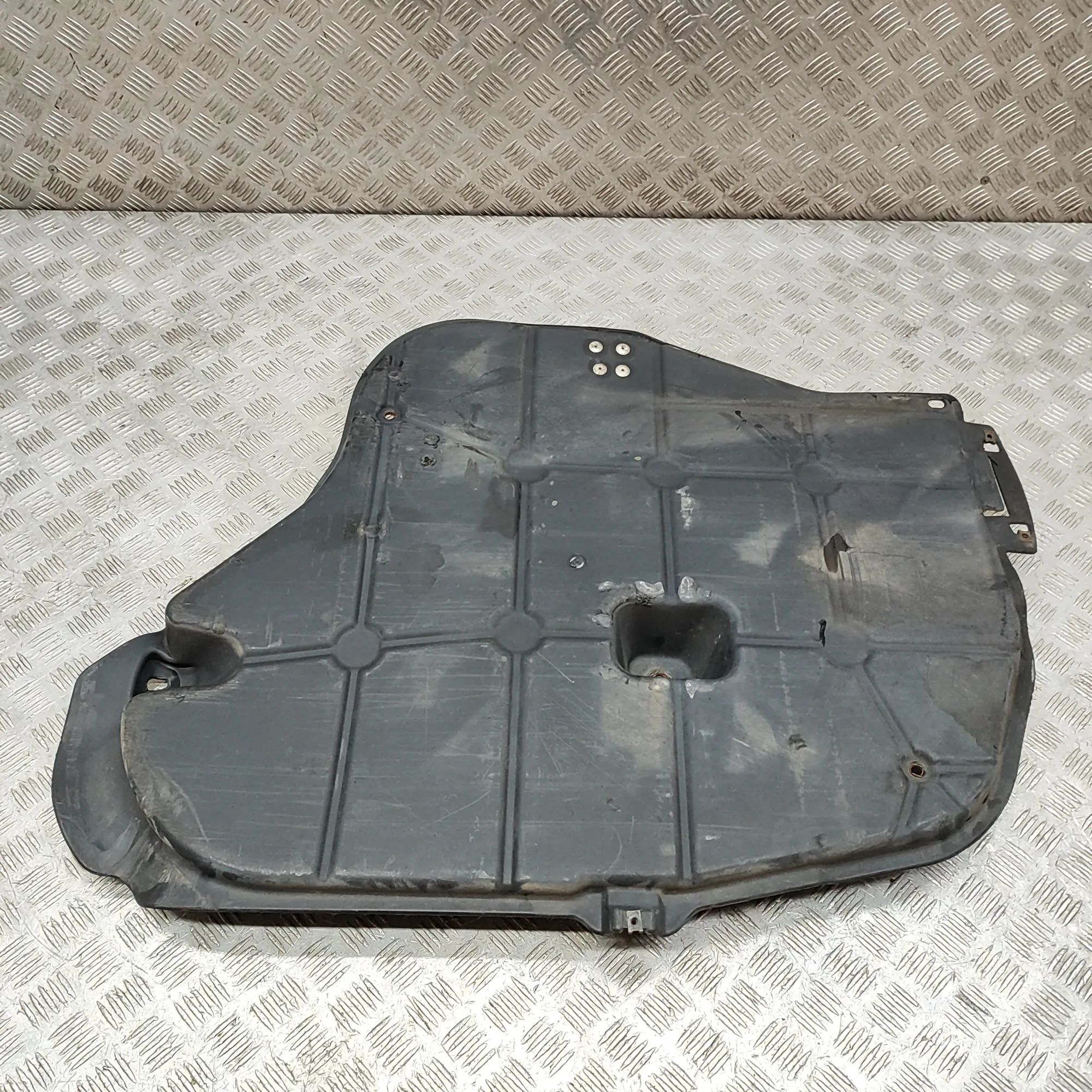 Maserati Quattroporte Engine cover