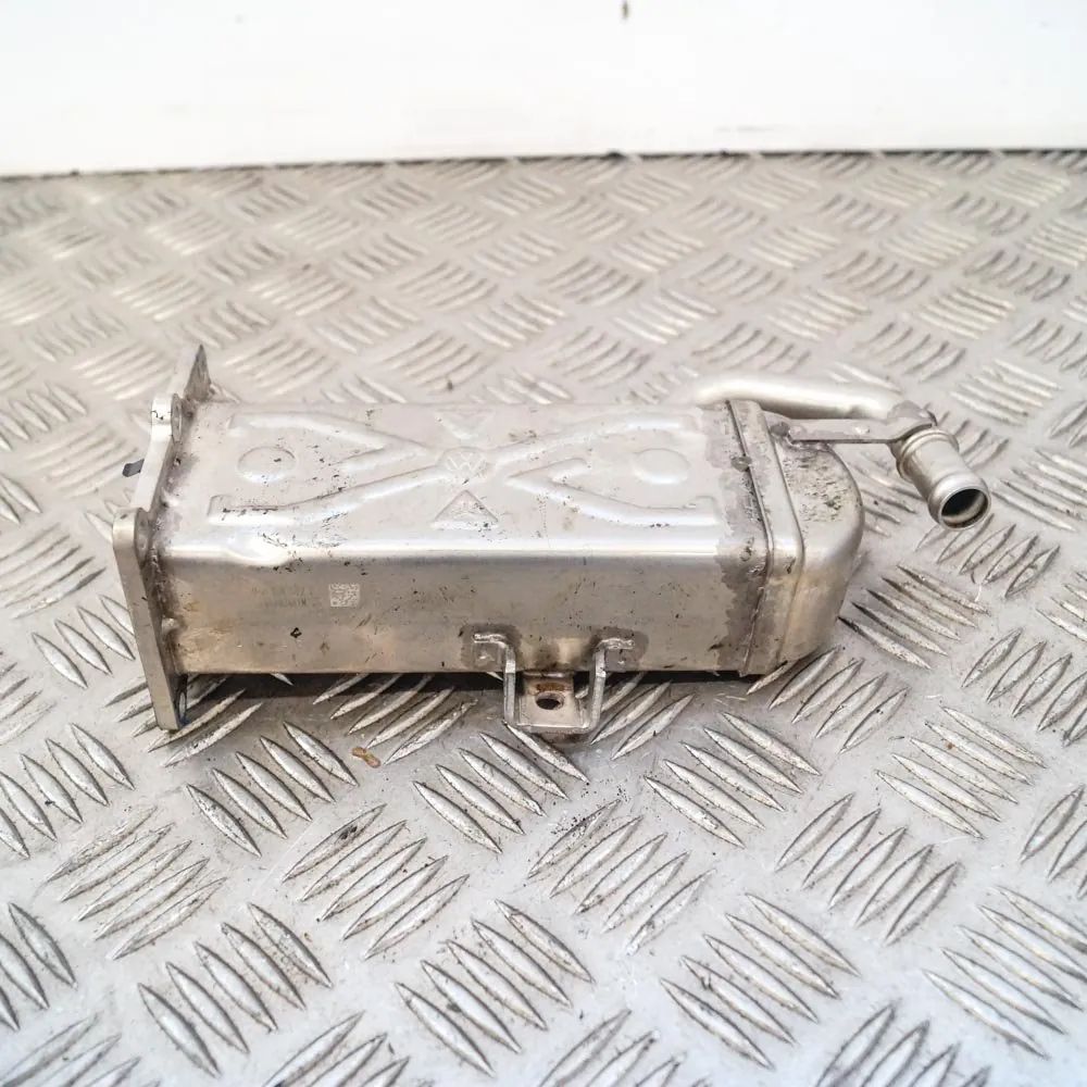 Volkswagen Polo EGR jäähtytin EGR cooler — VW POLO (6R, 6C) (2009-...) — 03P1...