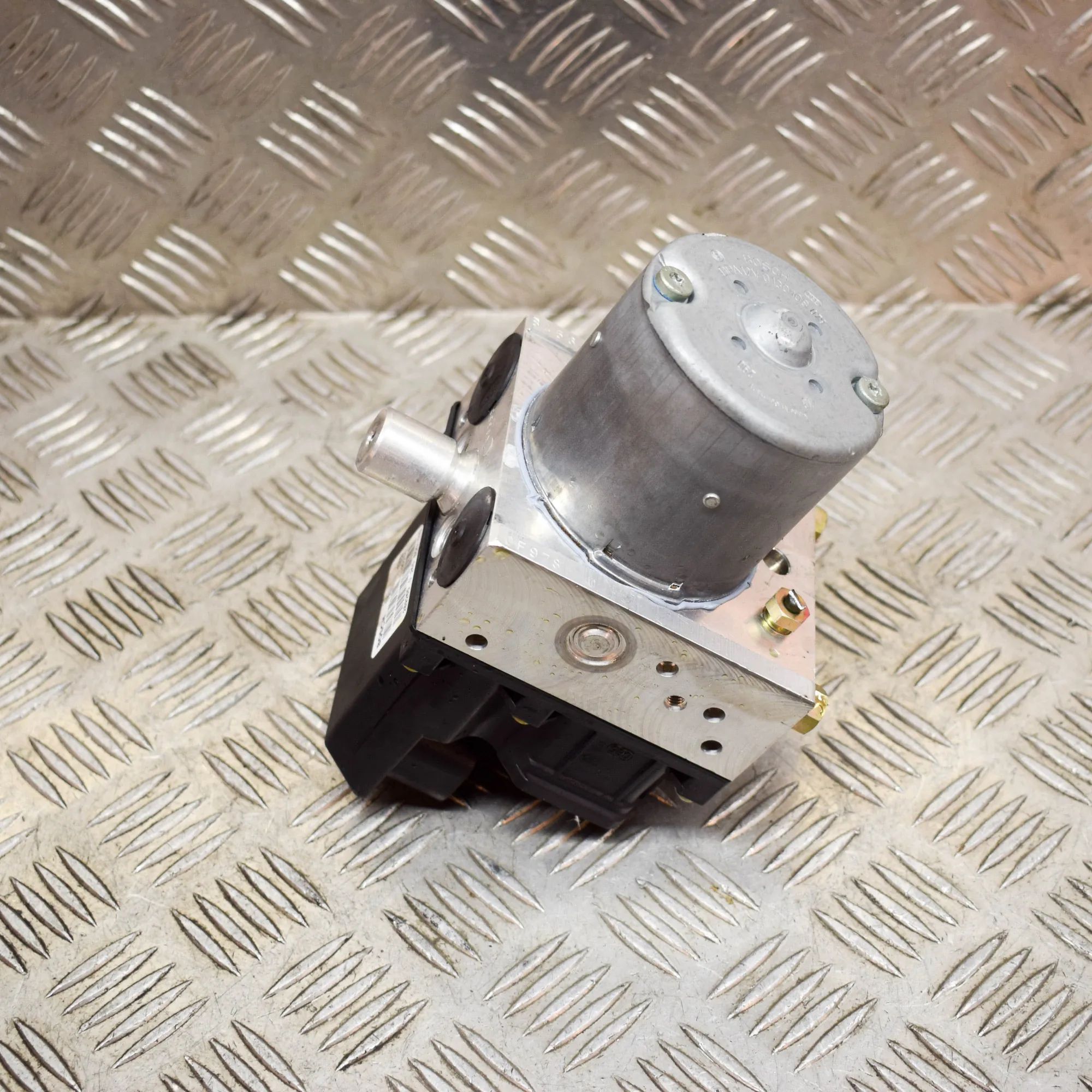 Porsche Boxster (986) ABS hydraulic pump ABS Pump — PORSCHE BOXSTER (986) (1996-2004) — ...