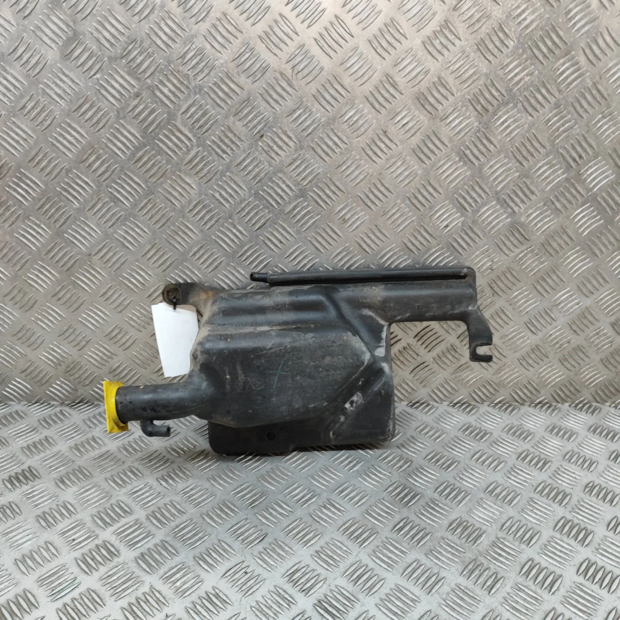 Dodge Durango Expansion Tank Expansion tank — DODGE DURANGO (DN) (1997-2003)...
