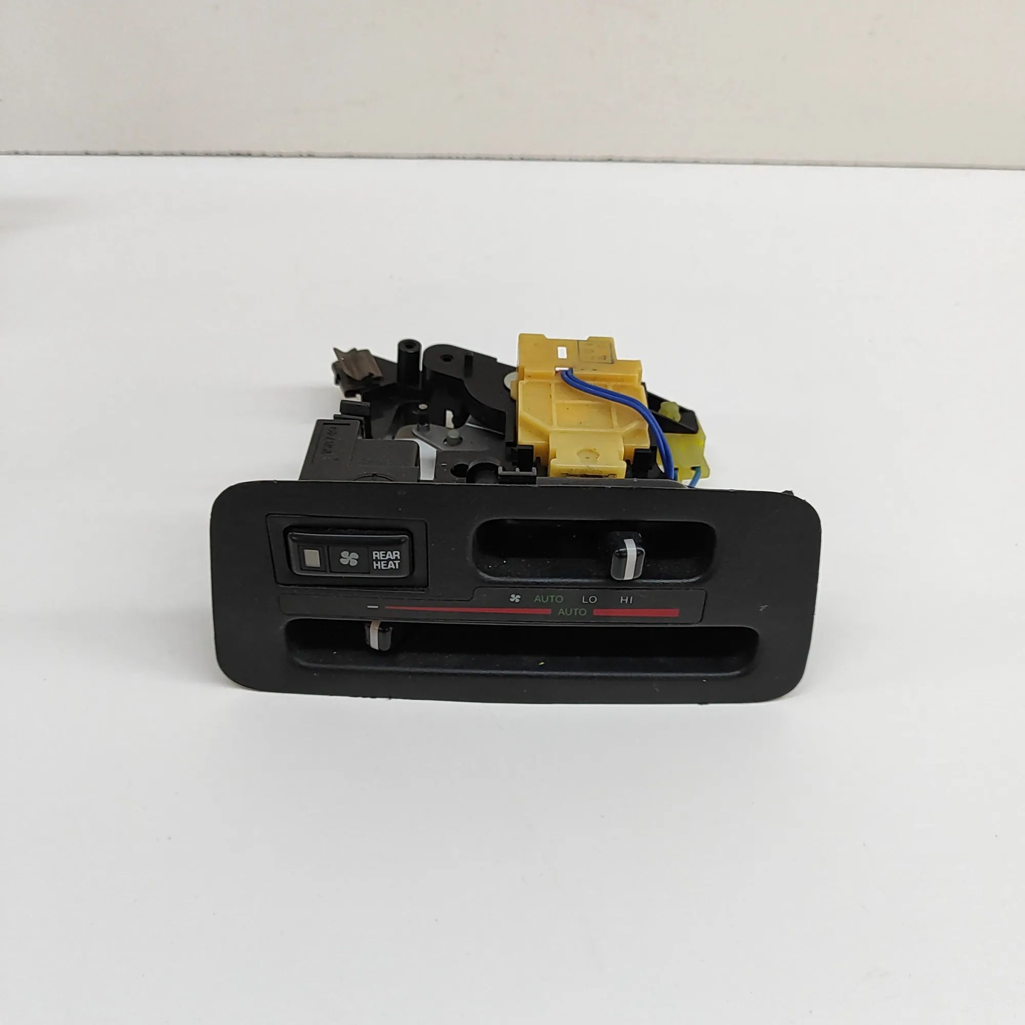 Toyota Hiace (H100) Climate control unit Climate control unit — TOYOTA HIACE (IV Minibus...