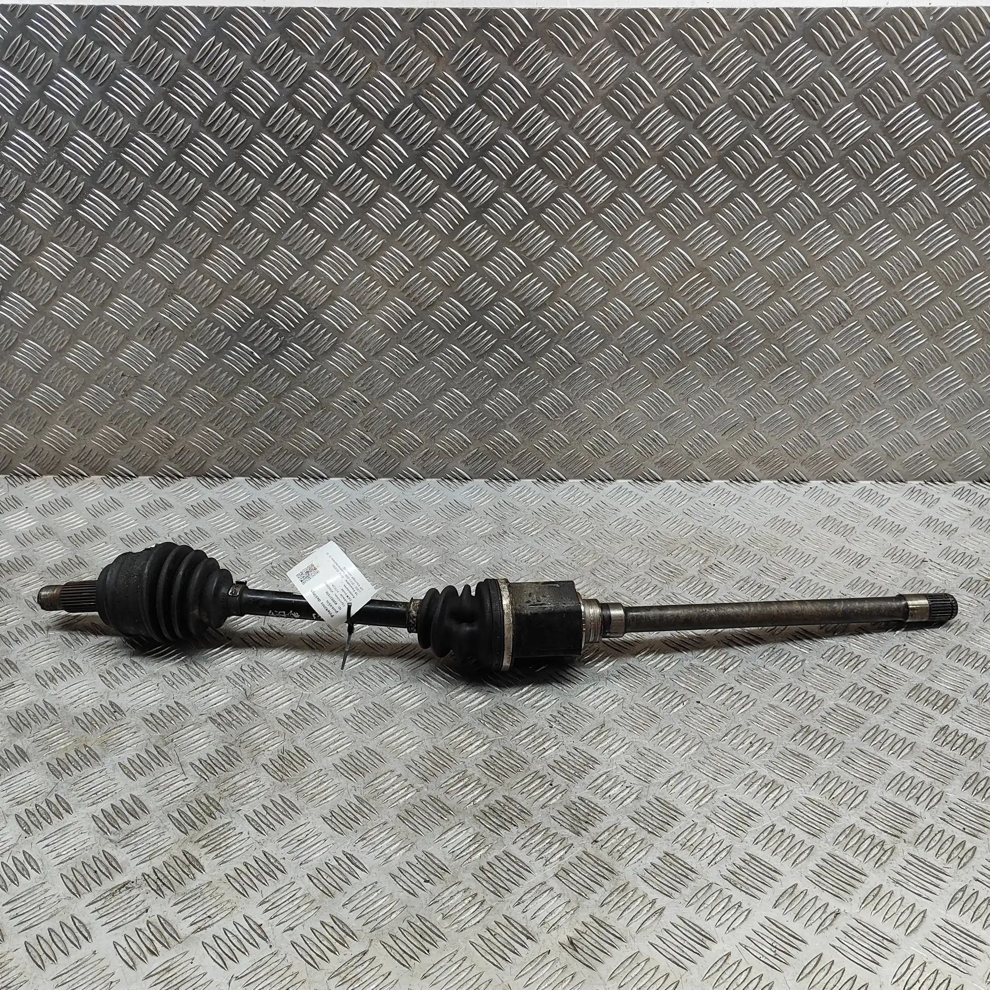 BMW X3 (E83) Front Right Driveshaft Front Right Driveshaft — BMW X3 (E83) (2003-201...
