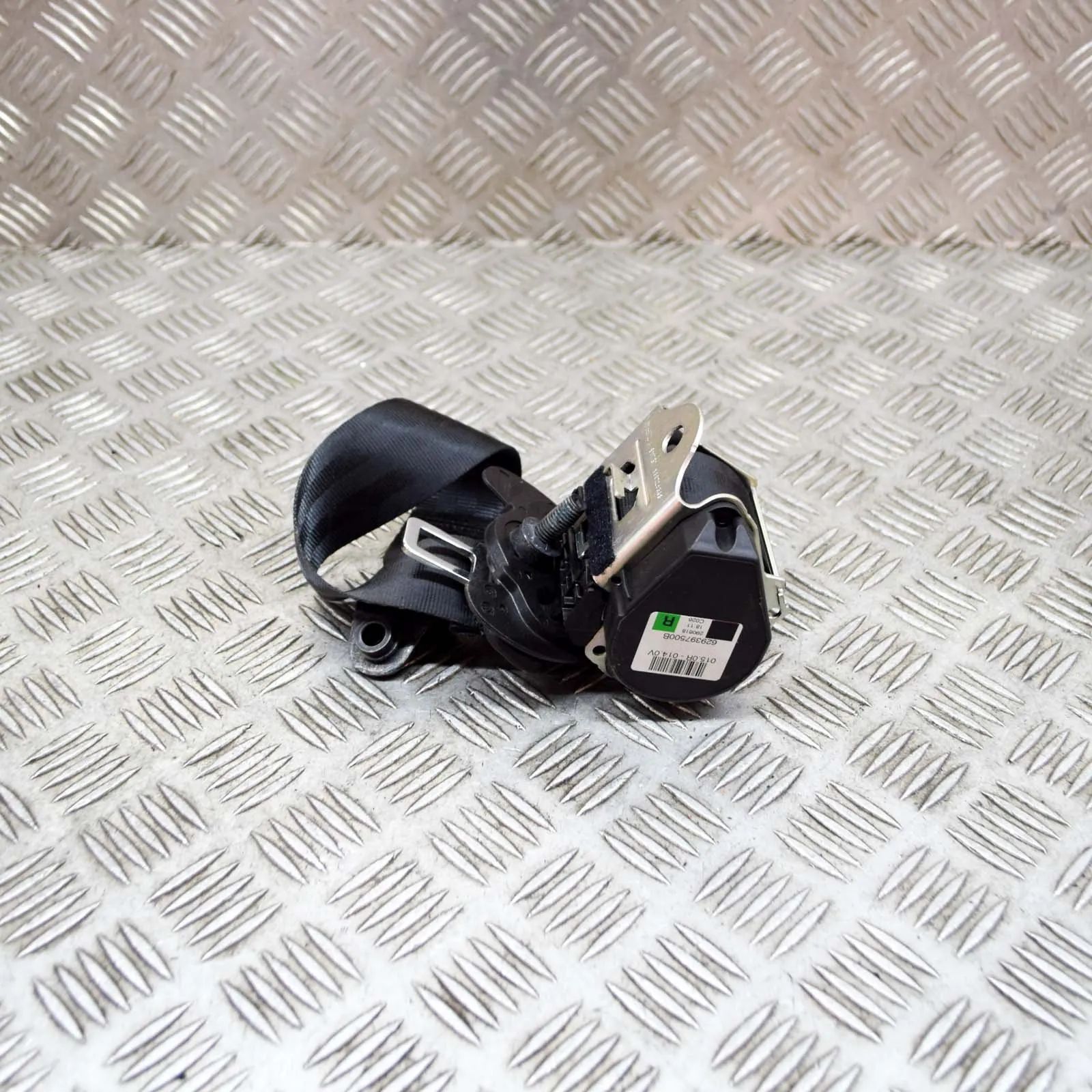Land Rover Discovery Sport Rear Right Seatbelt Rear Right Seatbelt — LAND ROVER DISCOVERY SPOR...