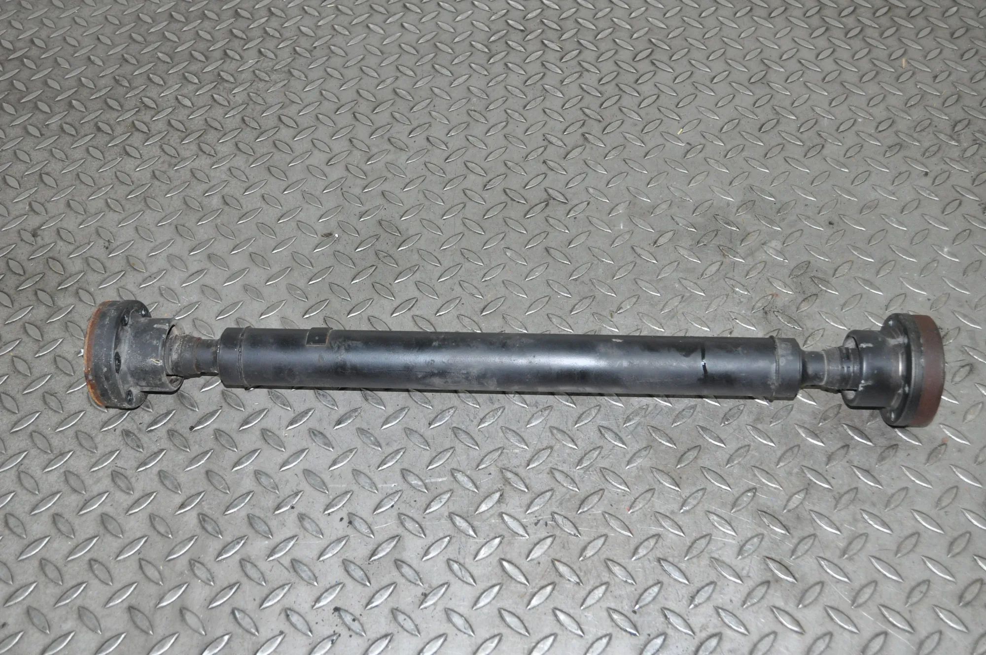 Land Rover Discovery Gearbox Short Propshaft Gearbox Short Propshaft — LAND ROVER DISCOVERY ...