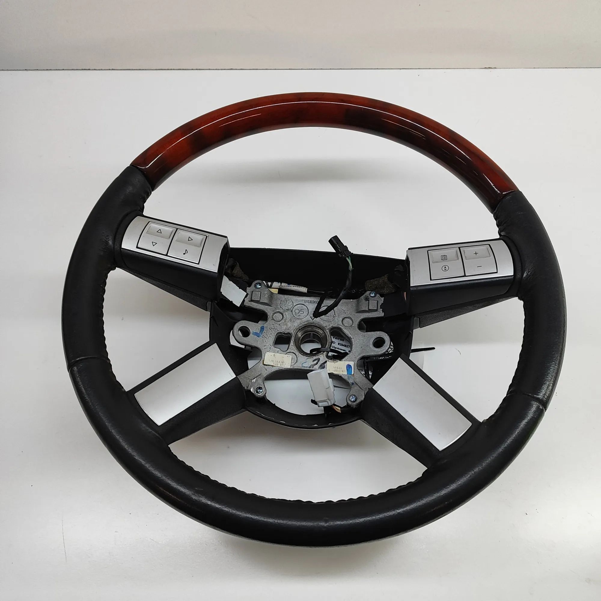 Chrysler 300C steering wheel Steering Wheel — CHRYSLER 300 (C LX) (2004-...)...