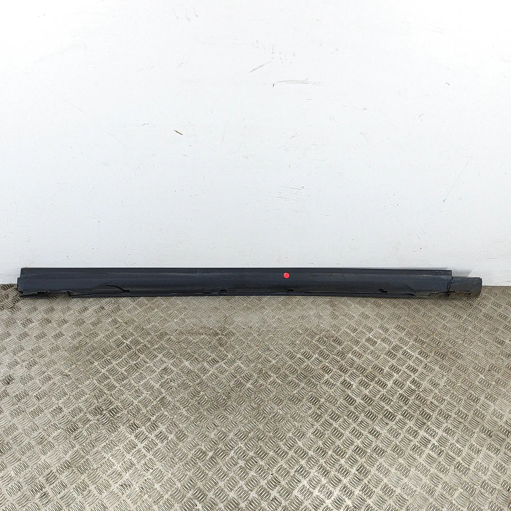 Ssangyong Korando Right Side Plastic Sideskirt Cover Right Side Plastic Sideskirt Cover — SSANGYONG ...