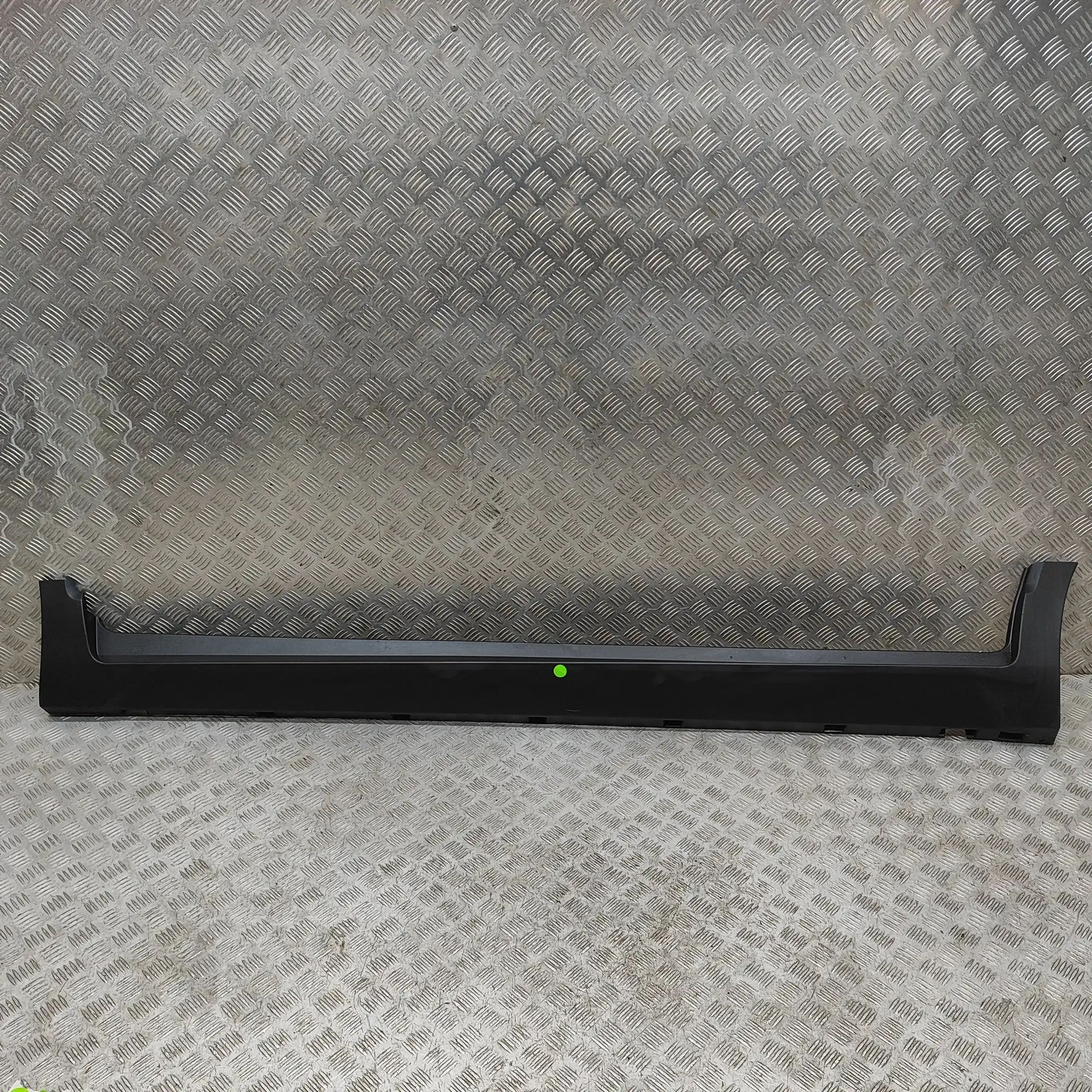 Opel Crossland X Left Side Plastic Sideskirt Cover Left Side Plastic Sideskirt Cover — OPEL CROSSL...