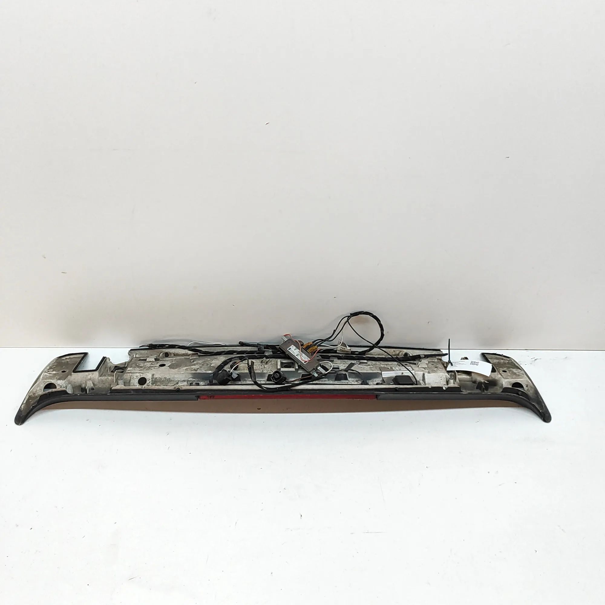 Porsche Cayenne Tailgate Bootlid Spoiler Tailgate Bootlid Spoiler — PORSCHE CAYENNE (9PA...